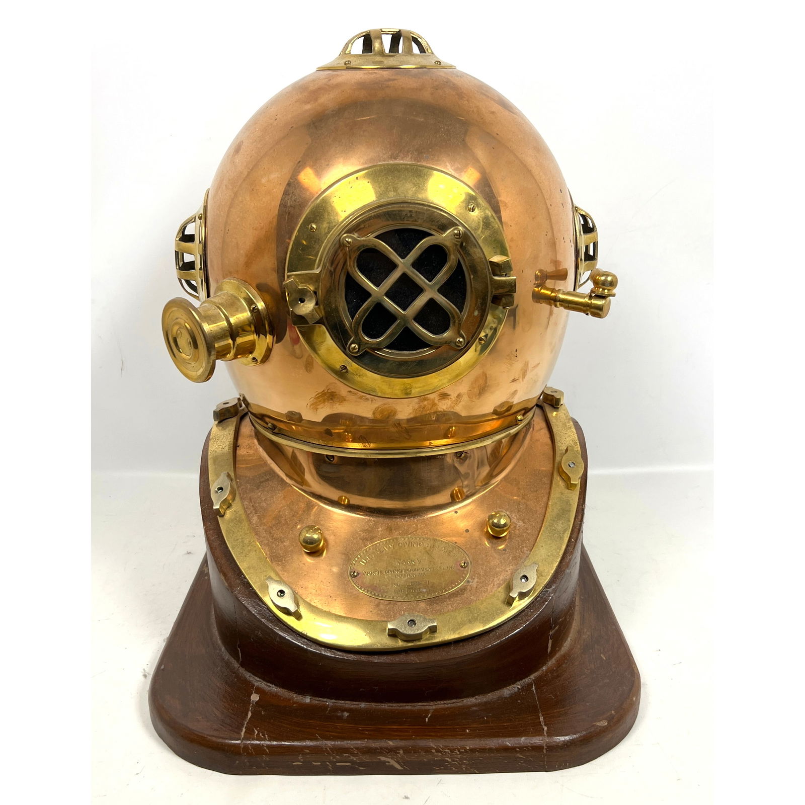Replica U.S. Navy Mark V pattern diving helmet, constructed from copper and brass. Quality construct (1 of 11)