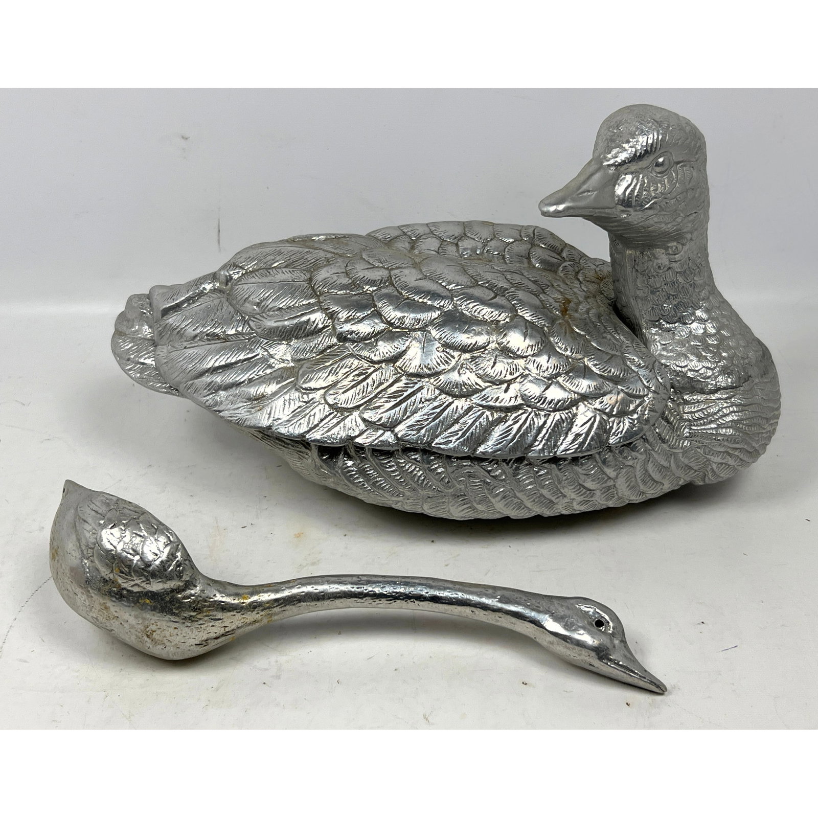 Arthur Court cast aluminum duck tureen and ladle. 1978.: Arthur Court cast aluminum duck tureen and ladle. 1978. Dimensions: Height: 9 inches, Width: 16 inches, Depth: 9 inches. --- US Packing and Shipping charge: In house shipping available. Will be calcul