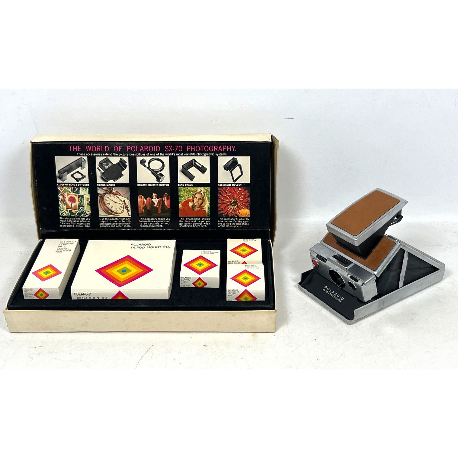 POLAROID SX-70 Land Camera with Boxed accessories. (1 of 14)