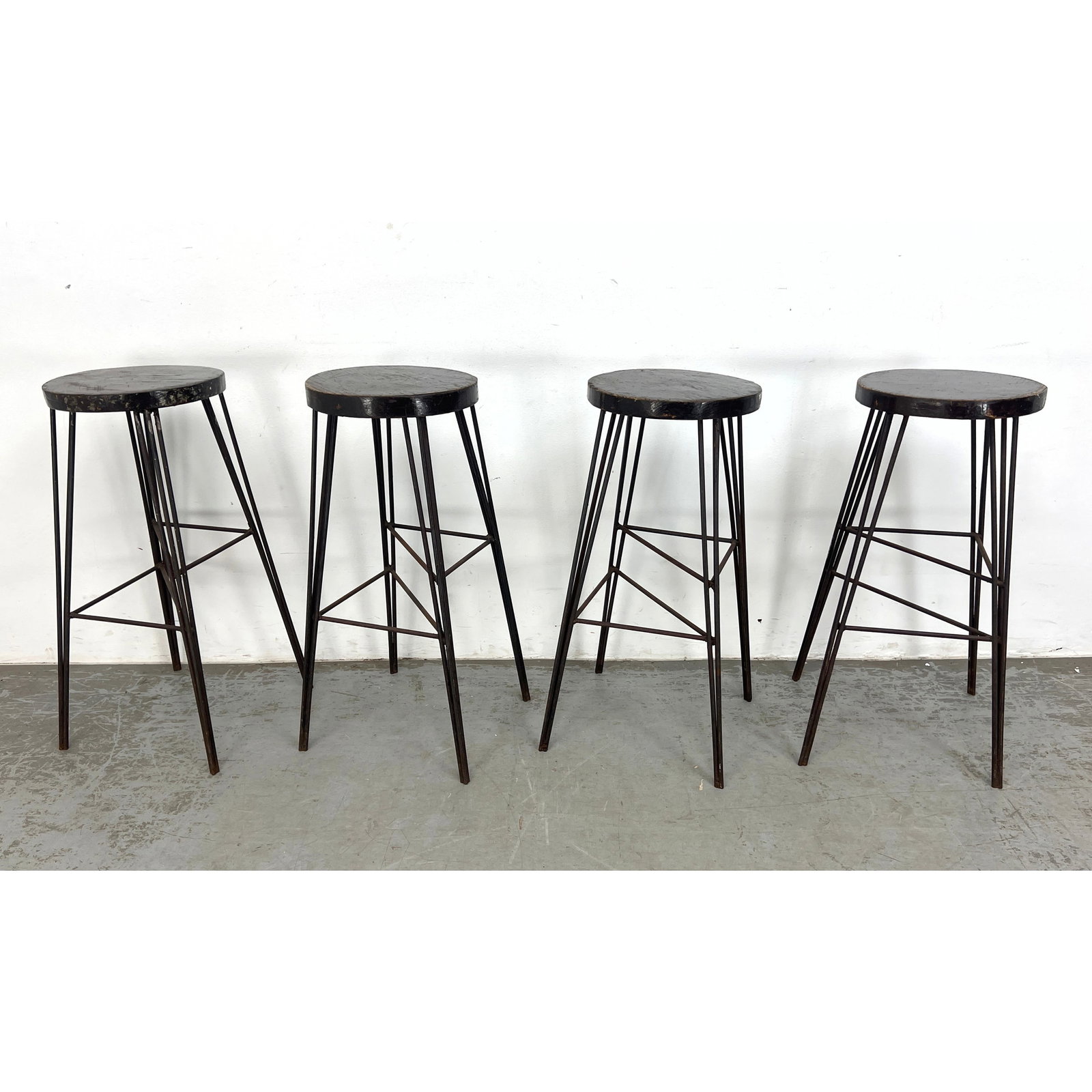 Set 4 Unique Design Hairpin Iron Bar Stools. triangle stretcher foot rests. wood tops. Weinberg styl: Set 4 Unique Design Hairpin Iron Bar Stools. triangle stretcher foot rests. wood tops. Weinberg style. Dimensions: Height: 30 inches, Width: 13 inches, Depth: 13 inches. --- - We offer curbside delive