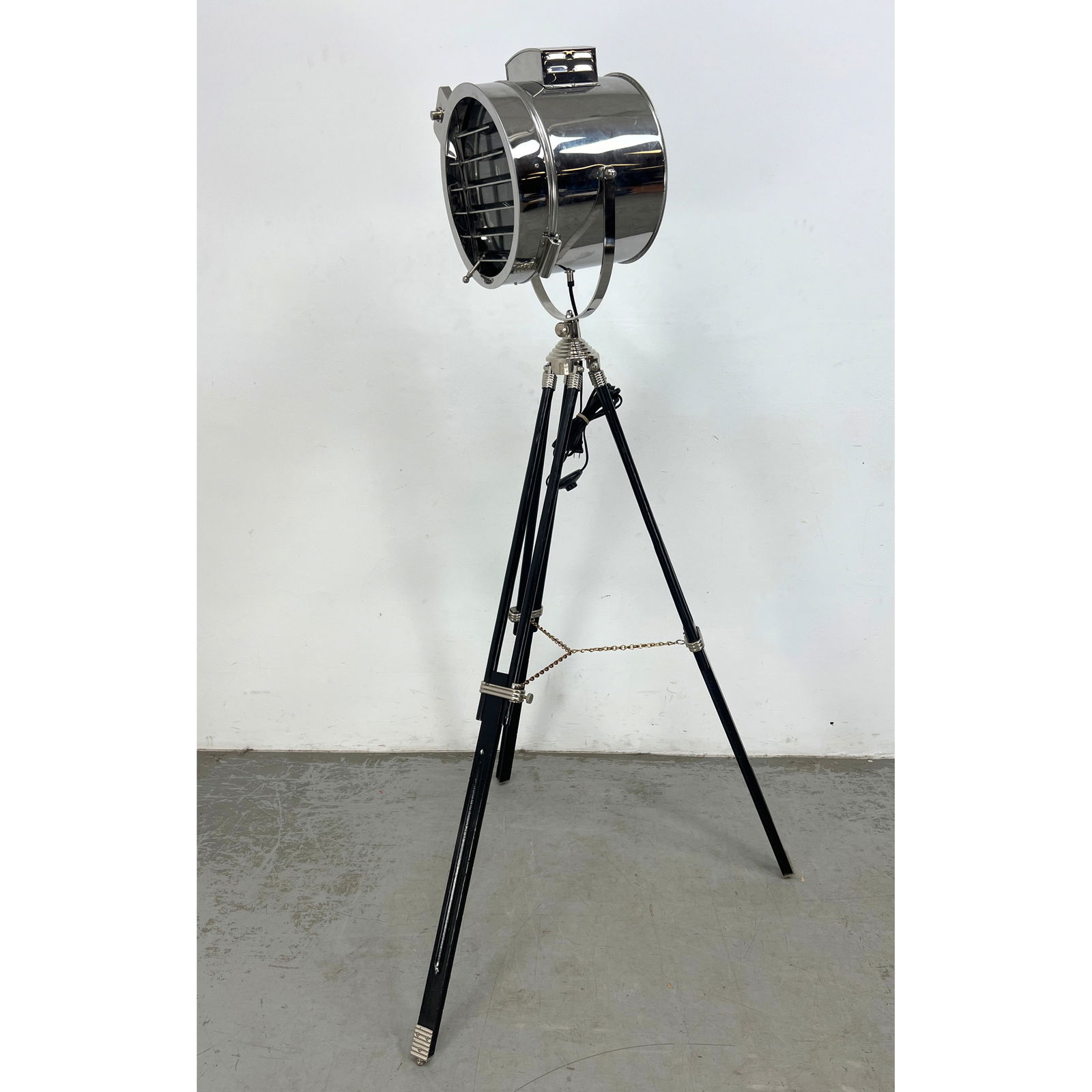 Ralph Lauren Style Stage Light Floor Lamp . Tripod base. Chrome finish. (1 of 10)