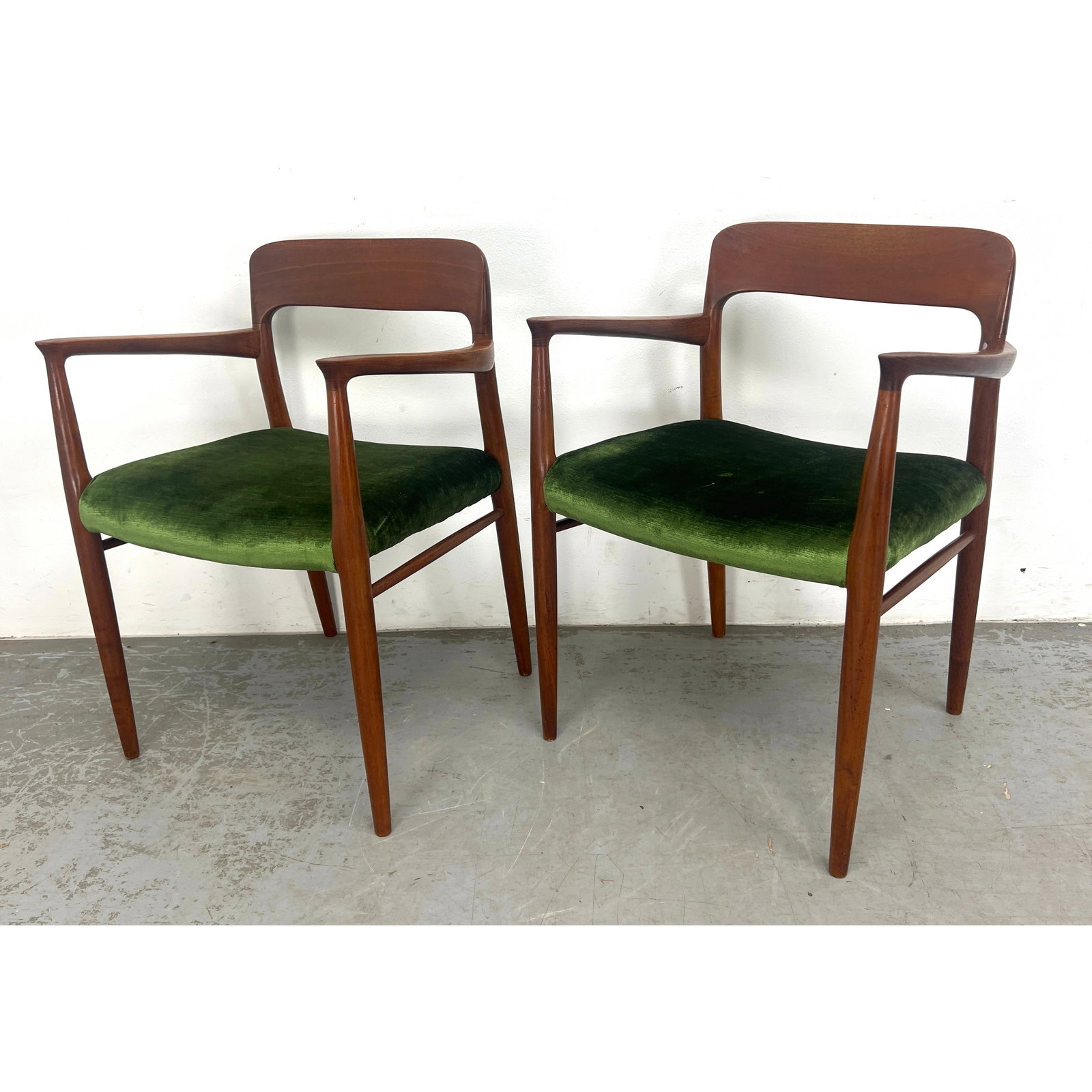 Pair Vintage Danish Modern Dining Chairs by N. O Moller for Jl Moller.: Pair Vintage Danish Modern Dining Chairs by N. O Moller for Jl Moller. Dimensions: Height: 30 inches, Width: 22.75 inches, Depth: 19 inches. - Seat Height: 18 inches --- - We offer curbside delivery f