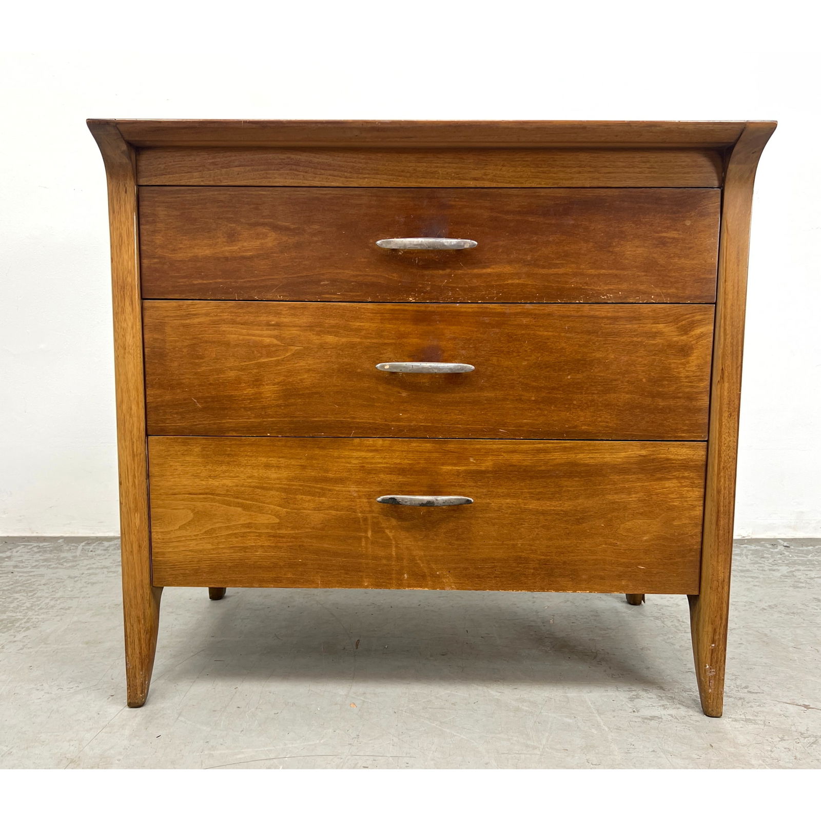 DREXEL "Profile" American Modern Bachelor's Chest. Three Drawer Cabinet Dresser raised on shaped leg (1 of 9)