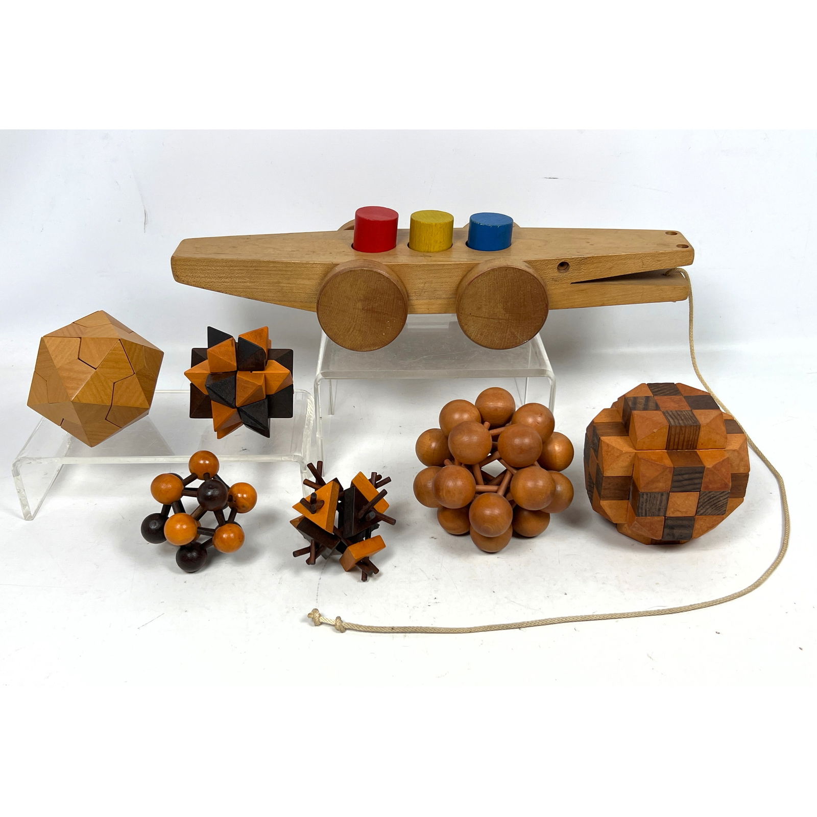7pcs Wood Objects. 60s Vintage Creative Play Things Alligator Pull Toy and Assorted Mixed Wood Puzzl: 7pcs Wood Objects. 60s Vintage Creative Play Things Alligator Pull Toy and Assorted Mixed Wood Puzzles Dimensions: Height: 4 inches, Width: 5 inches, Depth: 16.5 inches. --- US Packing and Shipping ch