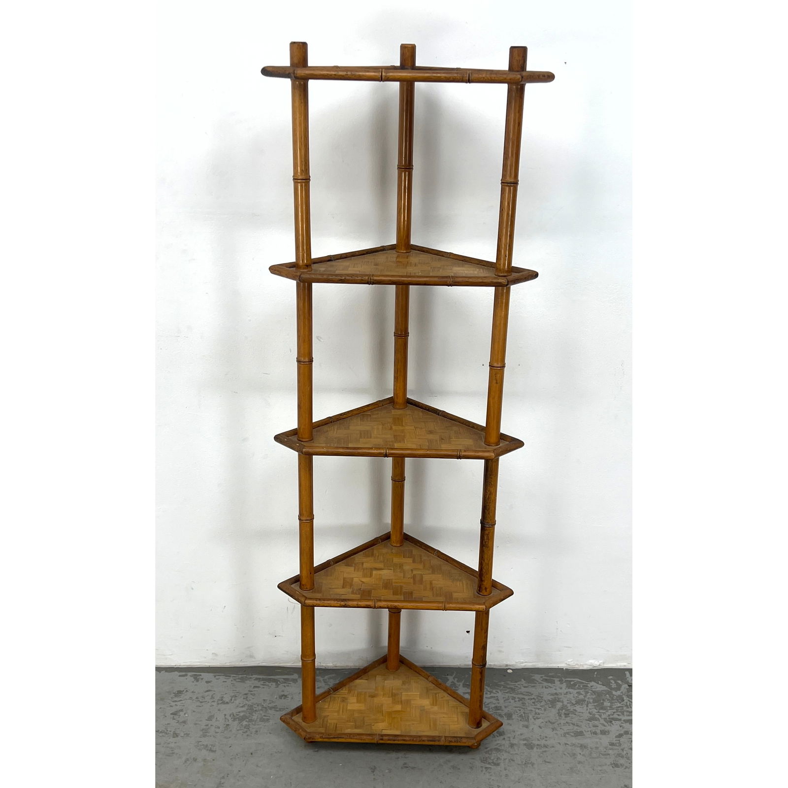 Wicker Rattan 5 Tier Corner Shelf. (1 of 9)