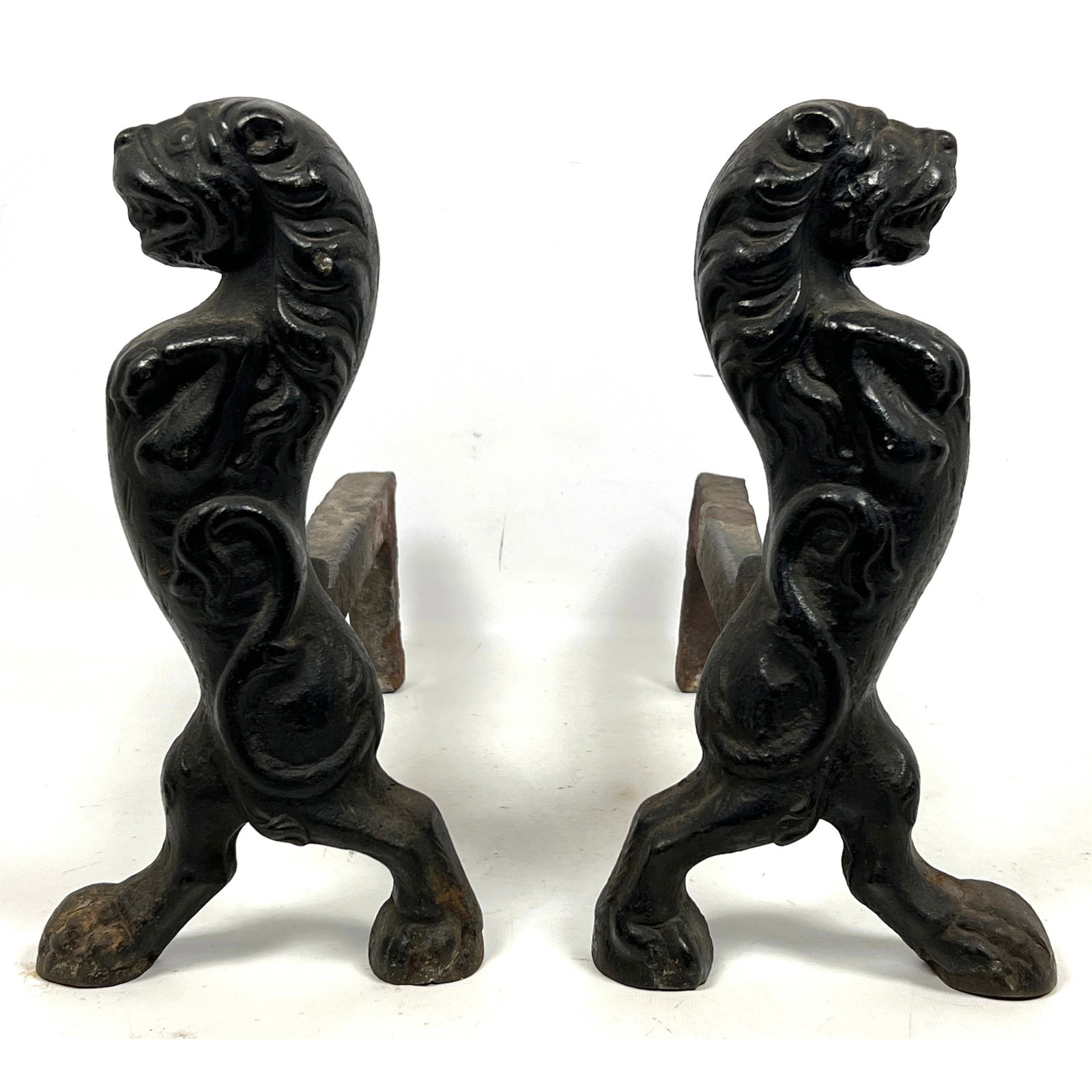 Cast Iron Figural Lion Chenets Andirons. (1 of 10)
