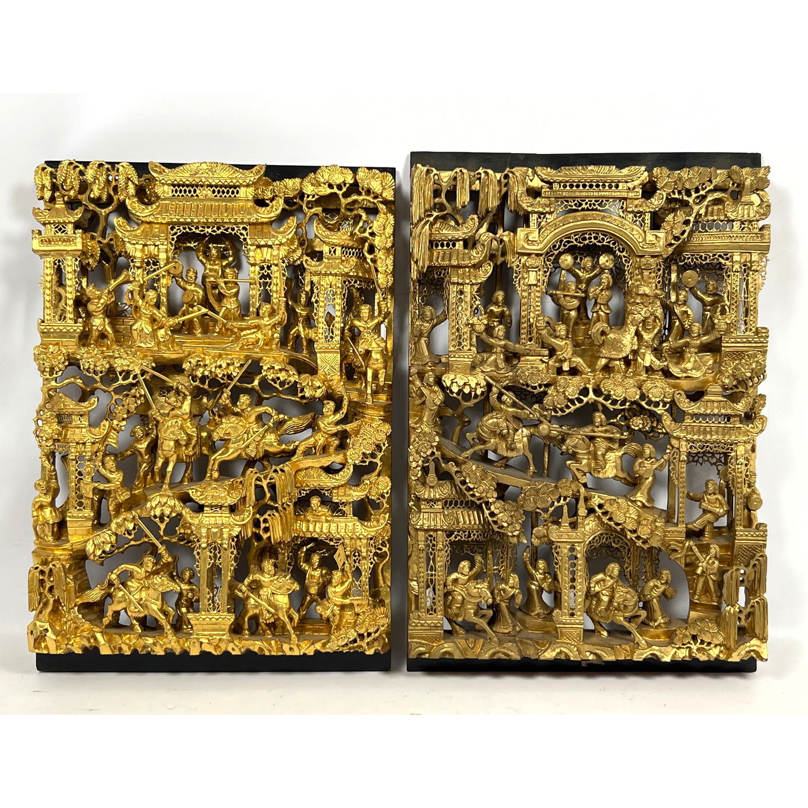 2pcs Antique Chinese Deep Carved Panels. Battle war Scenes. intricately carved and gilded wood (1 of 12)