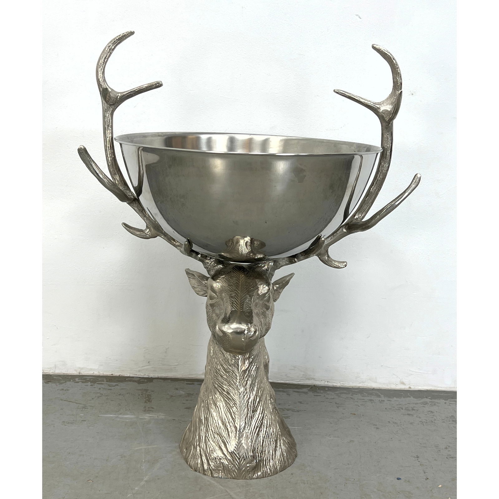 Large Oversized Floor Model Culinary Concepts Stag Head Punch Bowl / Champagne Cooler. (1 of 10)