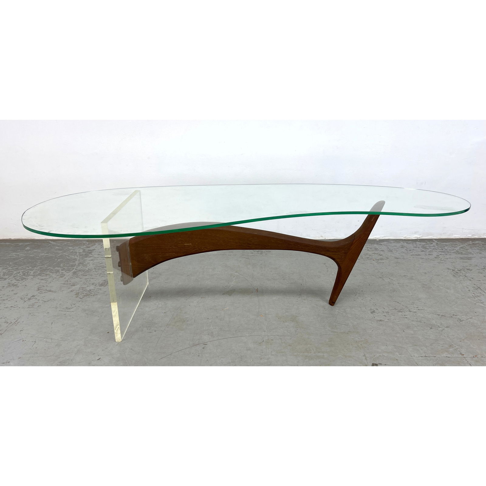 Vladimir Kagan Style Coffee Table. Kidney shaped glass on walnut and lucite Base. Sometimes attribut (1 of 8)