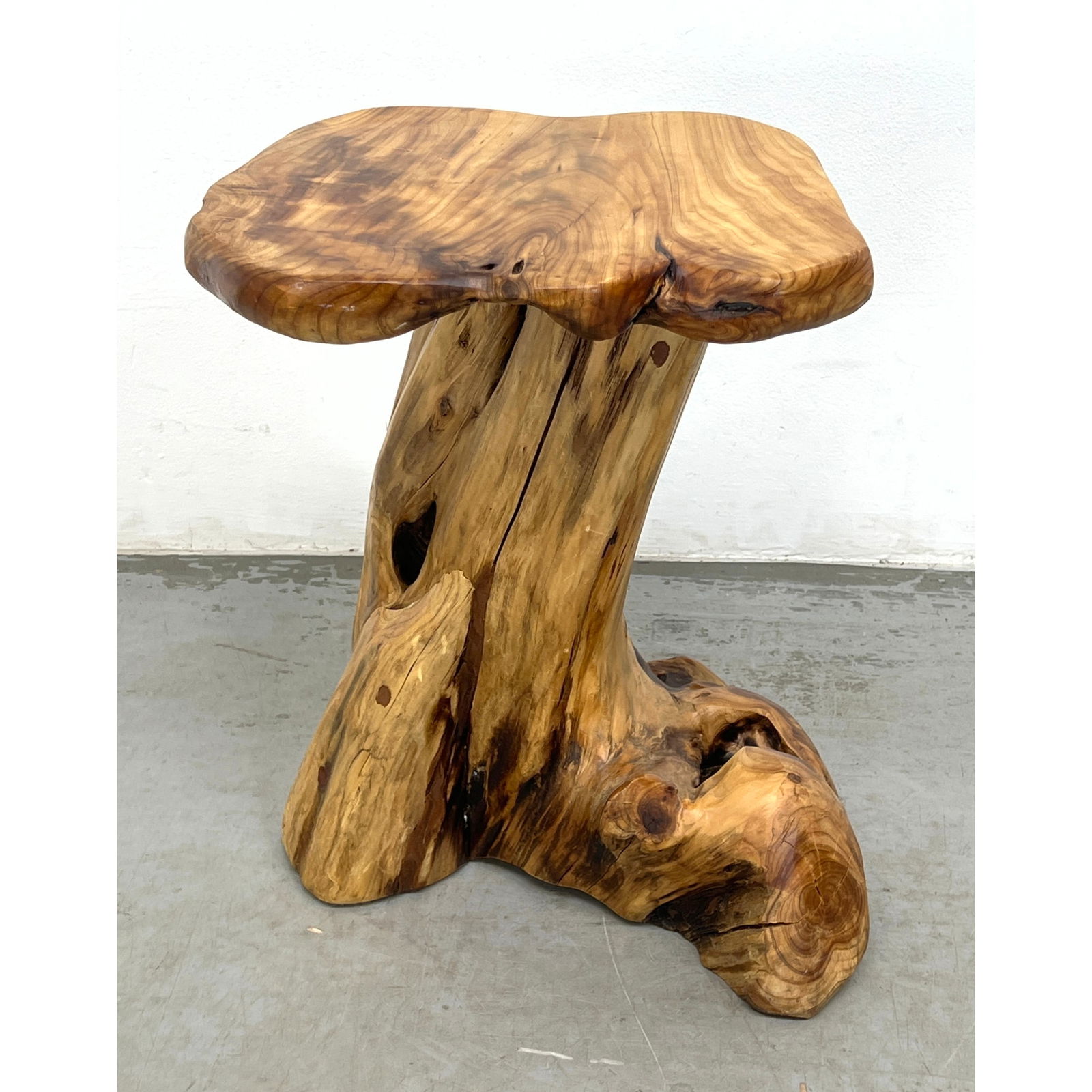 Cedar Root tree stump side table or stool (1 of 7)