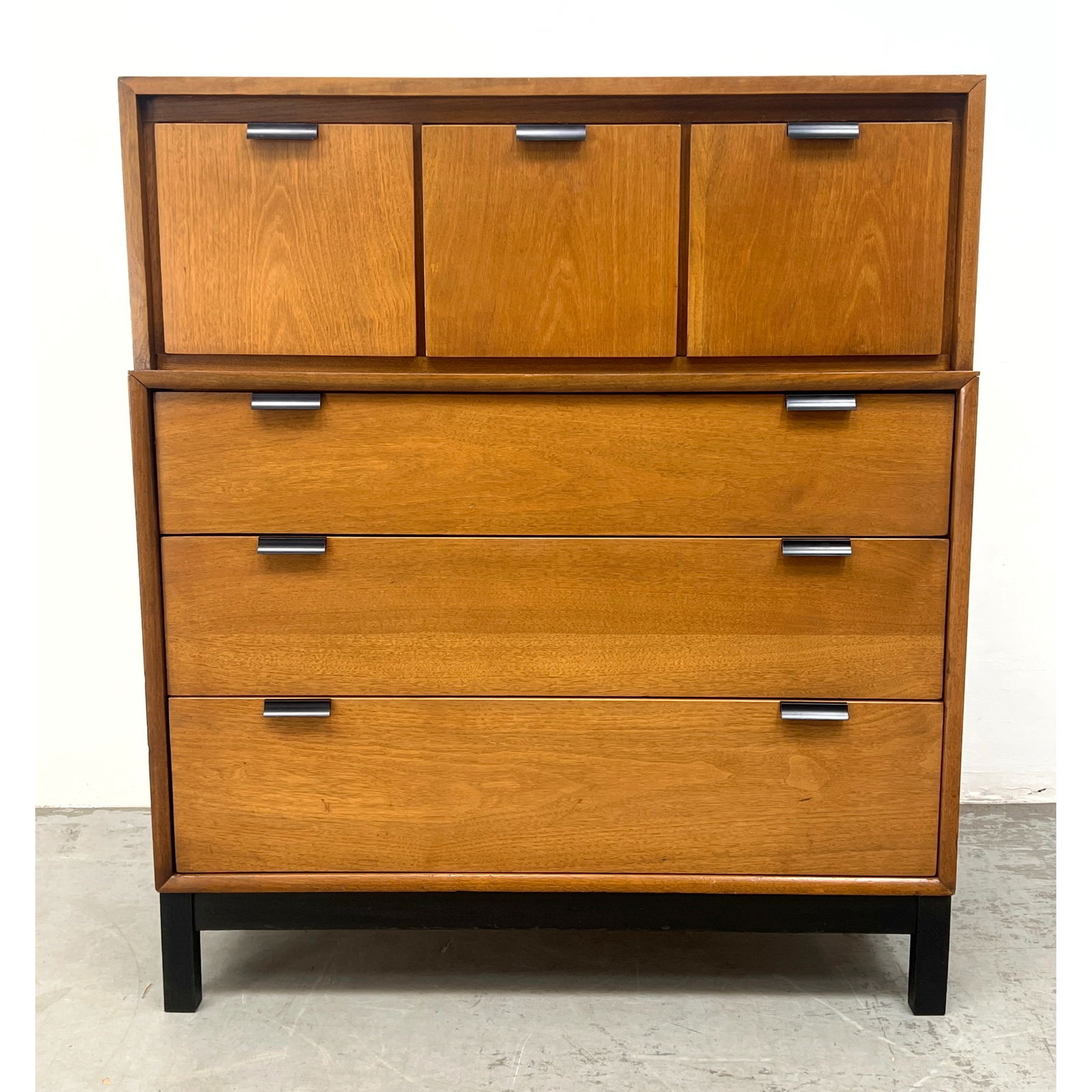 Kroehler American Modern Tall Dresser Chest. Ebonized base.: Kroehler American Modern Tall Dresser Chest. Ebonized base. Dimensions: Height: 42.5 inches, Width: 37 inches, Depth: 18 inches. --- - We offer curbside delivery for most items to NYC, Manhattan, Clos