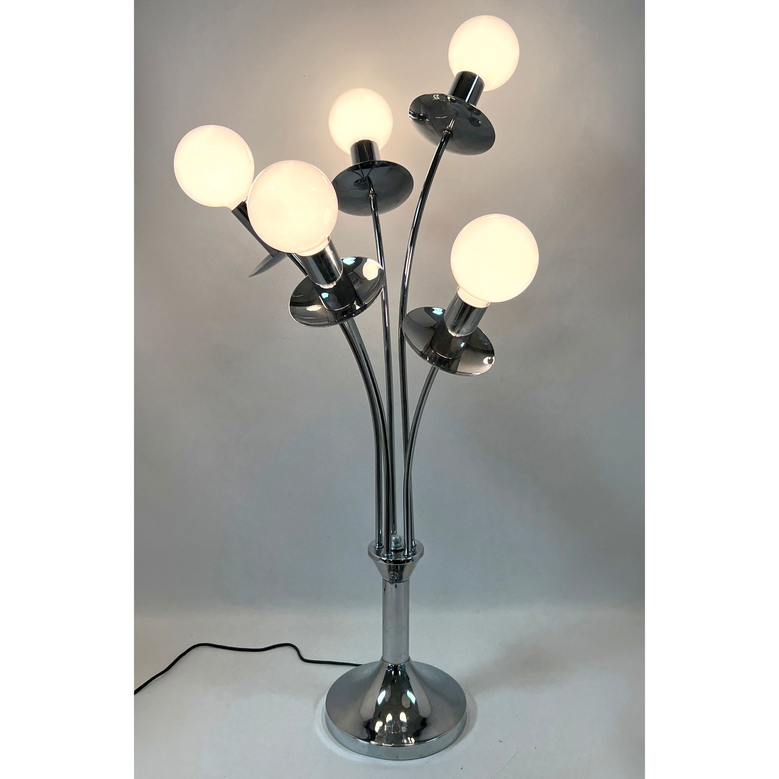 Robert Sonneman Style Chrome 5 Arm Table Lamp. Styled like a flower bouquet.: Robert Sonneman Style Chrome 5 Arm Table Lamp. Styled like a flower bouquet. Dimensions: Height: 38 inches, Width: 18 inches, Depth: 15 inches. --- - We offer curbside delivery for most items to NYC,