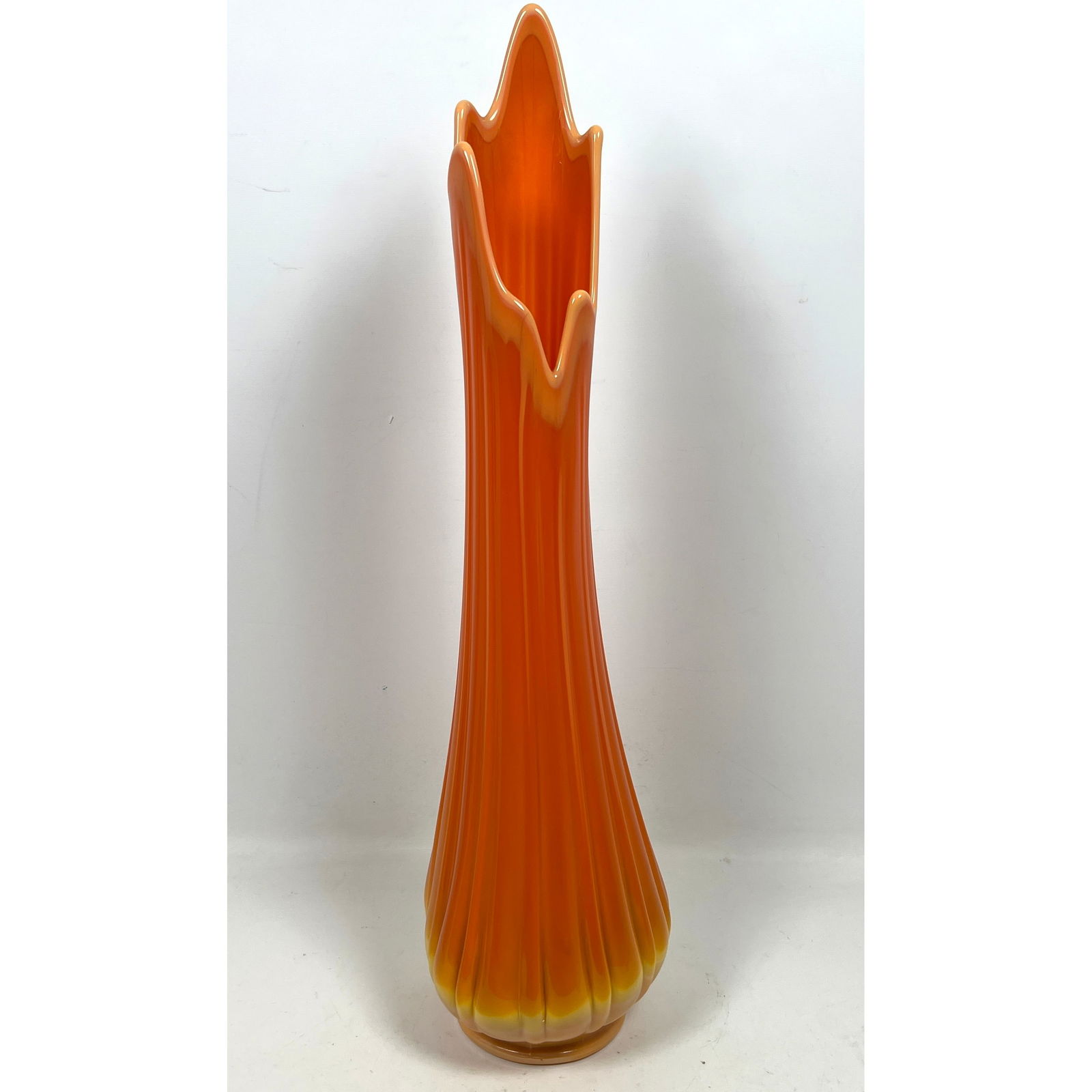L.E. SMITH Mid Century Bittersweet Swung Glass Vase. Tall Ombre Orange Glass form with Shark bite ri (1 of 7)