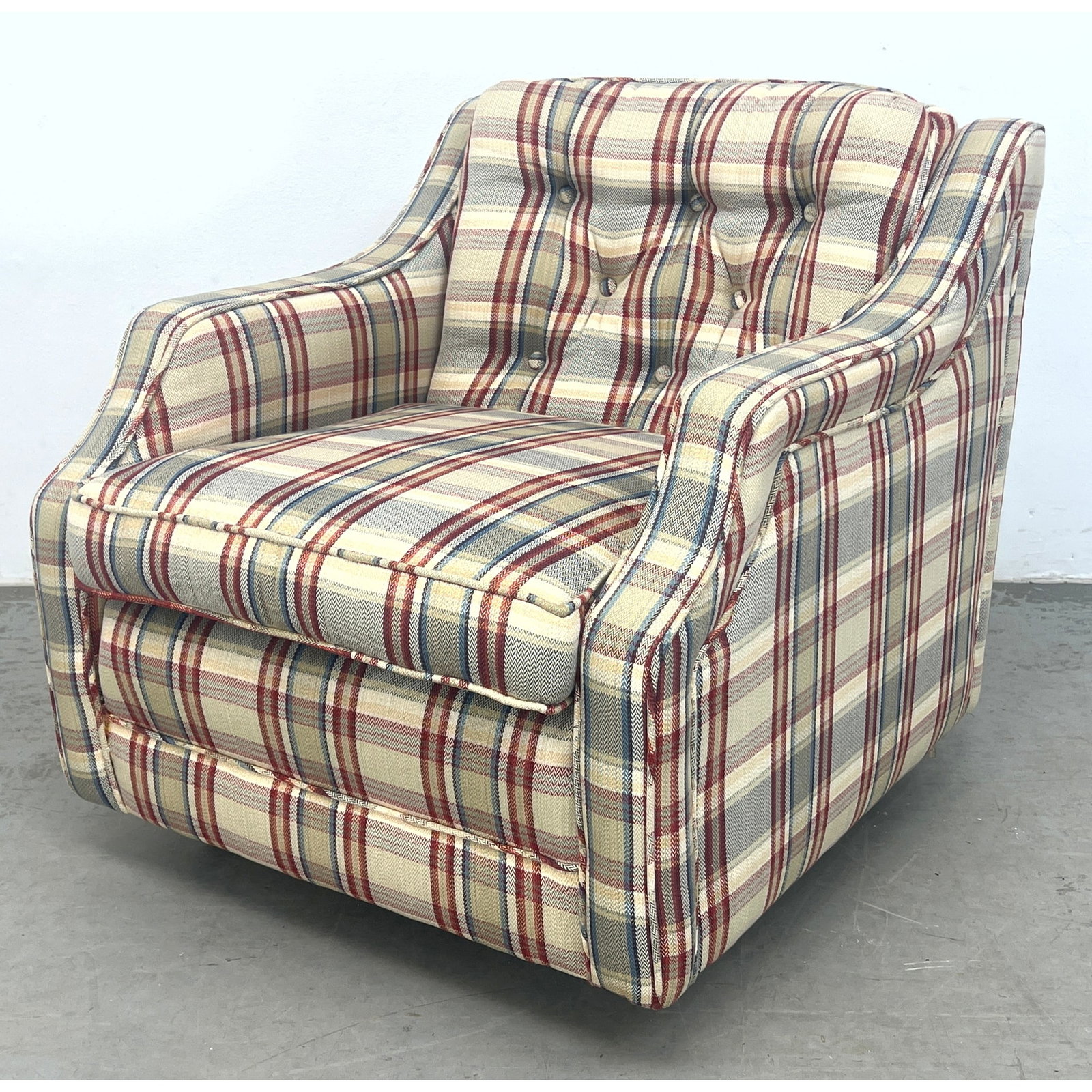 Vintage Mid Century Club Lounge Chair. High Quality, Heavy and Substantial on Casters.: Vintage Mid Century Club Lounge Chair. High Quality, Heavy and Substantial on Casters. Dimensions: Height: 30.5 inches, Width: 28 inches, Depth: 33 inches. - Seat Height: 17.25 inches --- - We offer c