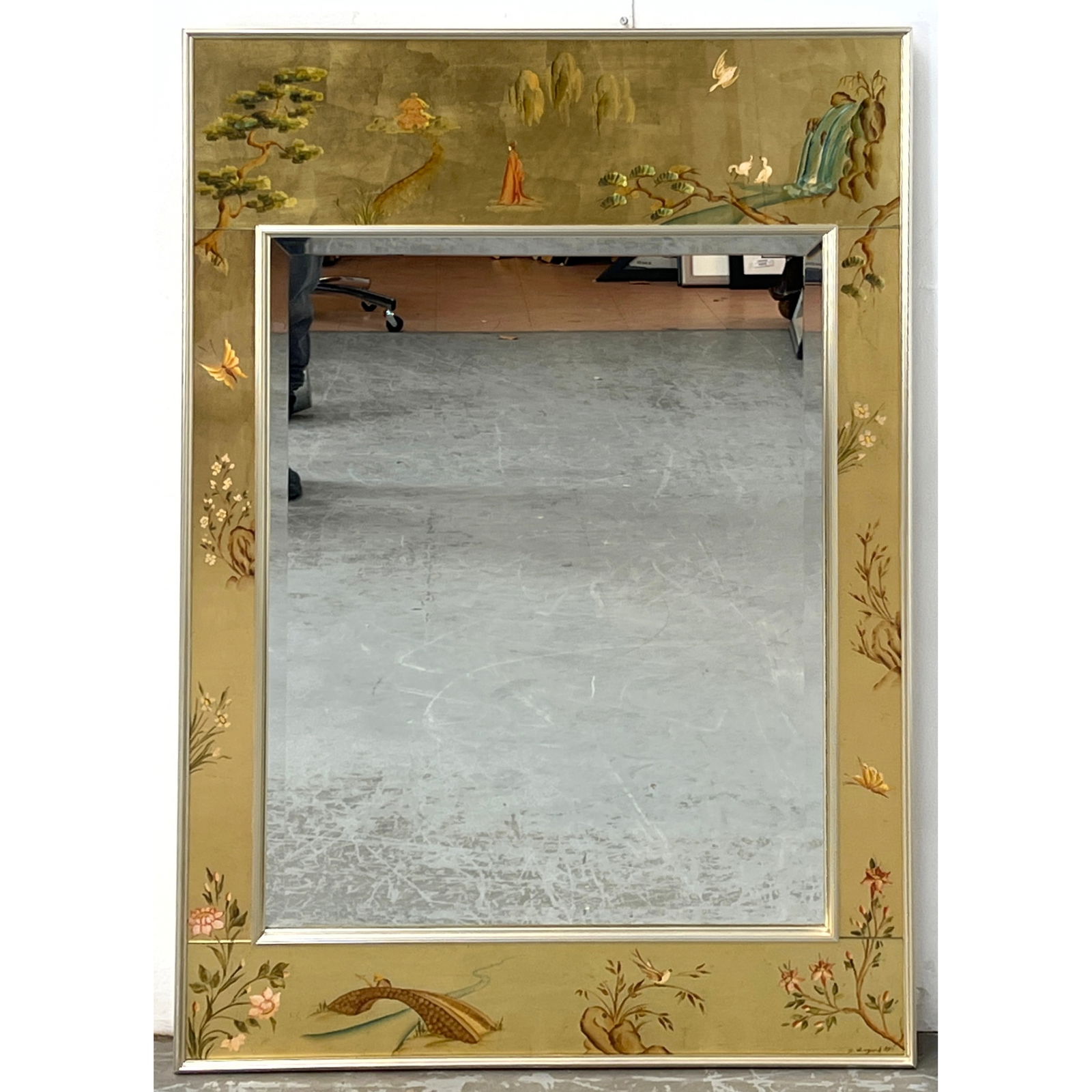 La Barge Chinoiserie Eglomise Mirror Painted by D. Wingard 77. (1 of 10)