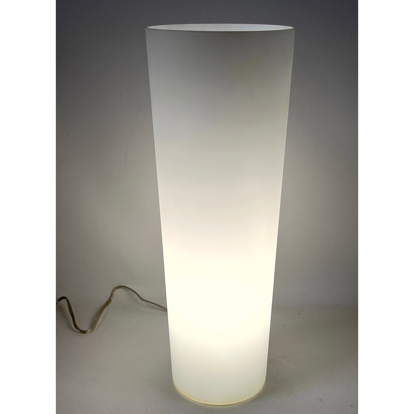 Modernist White Glass Italian Style Cone form Table Lamp.: Modernist White Glass Italian Style Cone form Table Lamp. Dimensions: Height: 22 inches, Width: 8 inches, Depth: 8 inches. --- US Packing and Shipping charge: In house shipping available. Will be calc