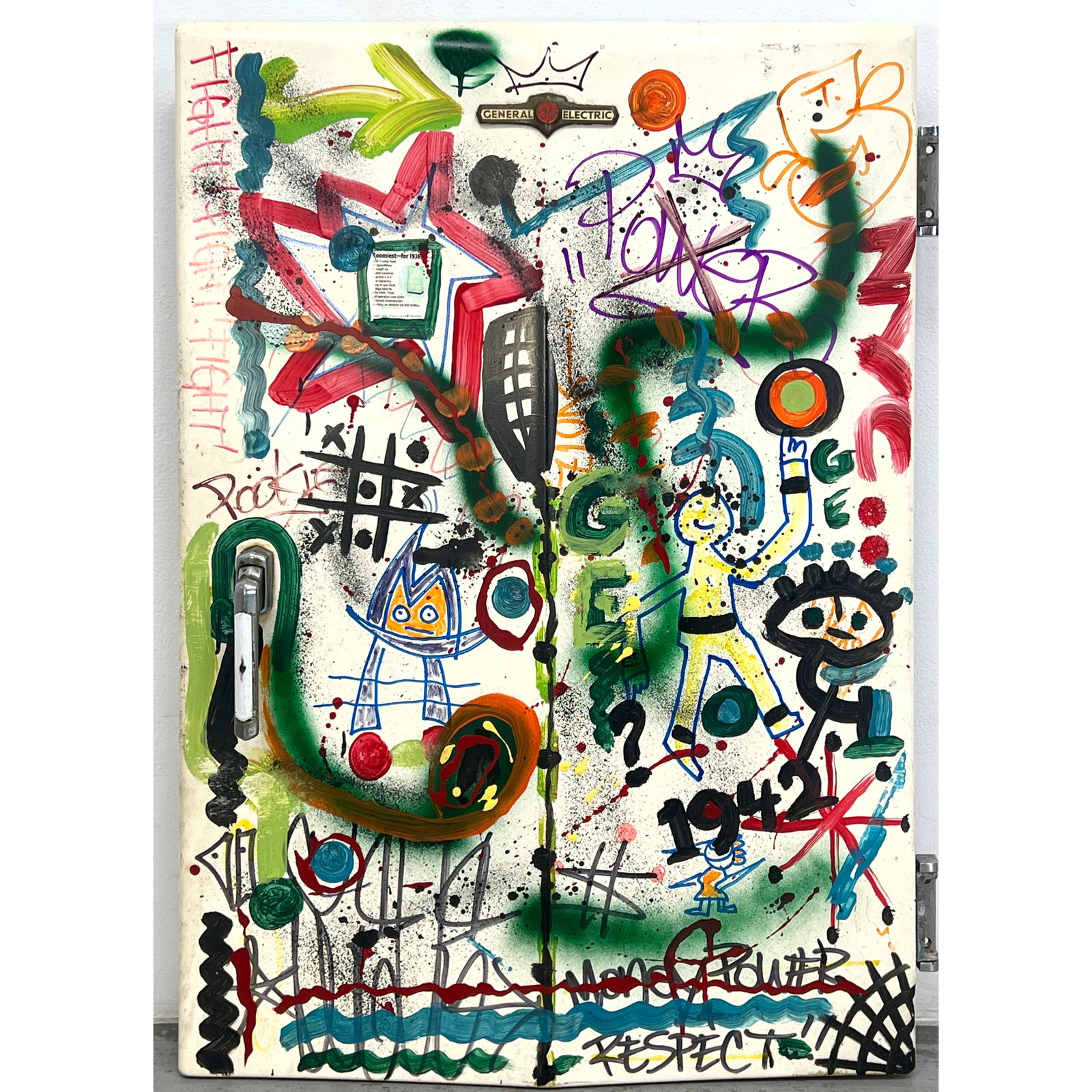 Dennis Sakelson Found Object Outsider Art. Graffiti style painting on Vintage General Electric Refri: Dennis Sakelson Found Object Outsider Art. Graffiti style painting on Vintage General Electric Refrigerator Door. Dimensions: Height: 37 inches, Width: 26 inches, Depth: 4 inches. --- - We offer curbs