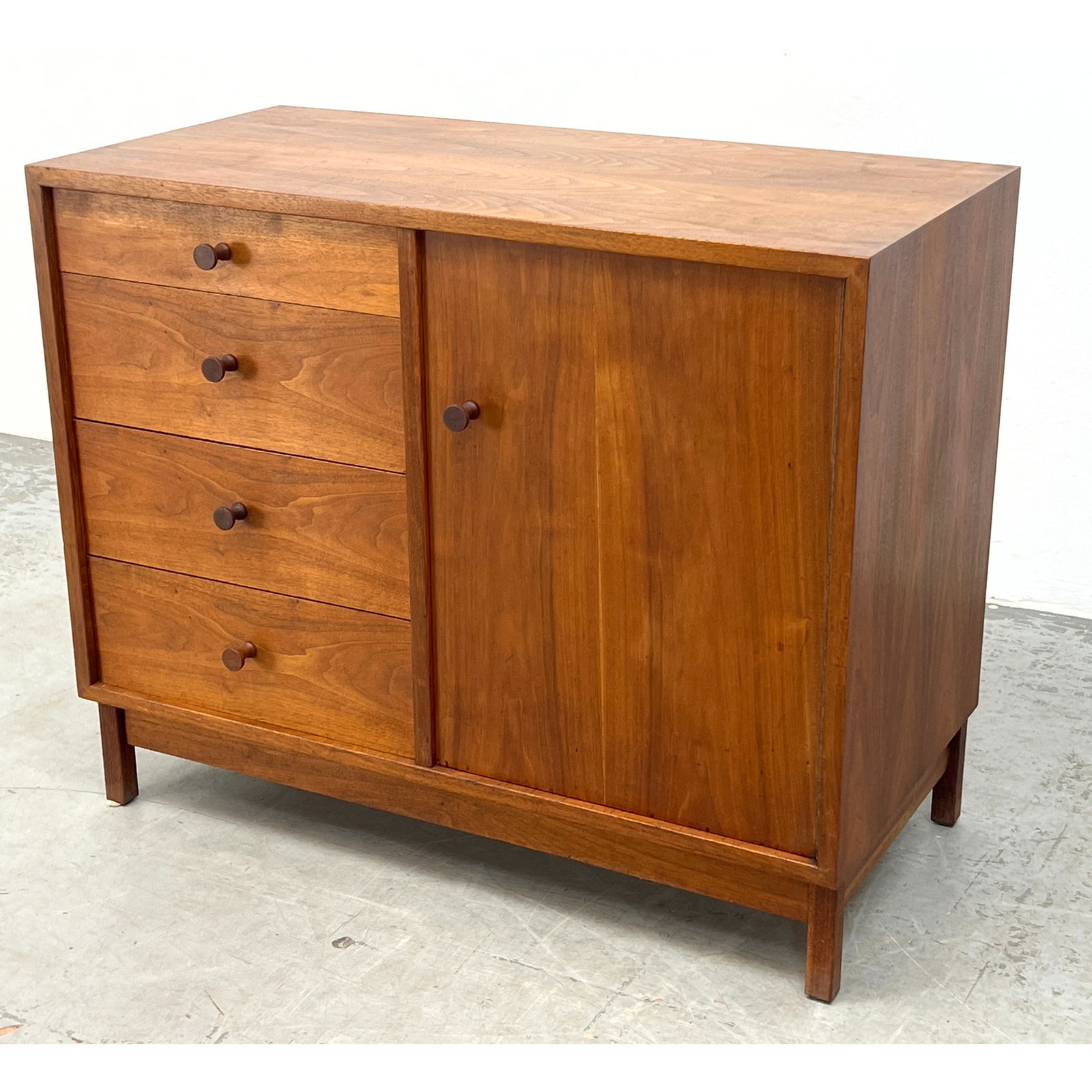 American Modern Walnut Small Dresser. Chest. MCM. Very Nice Walnut Grain. Jens Risom Style. Well con (1 of 9)