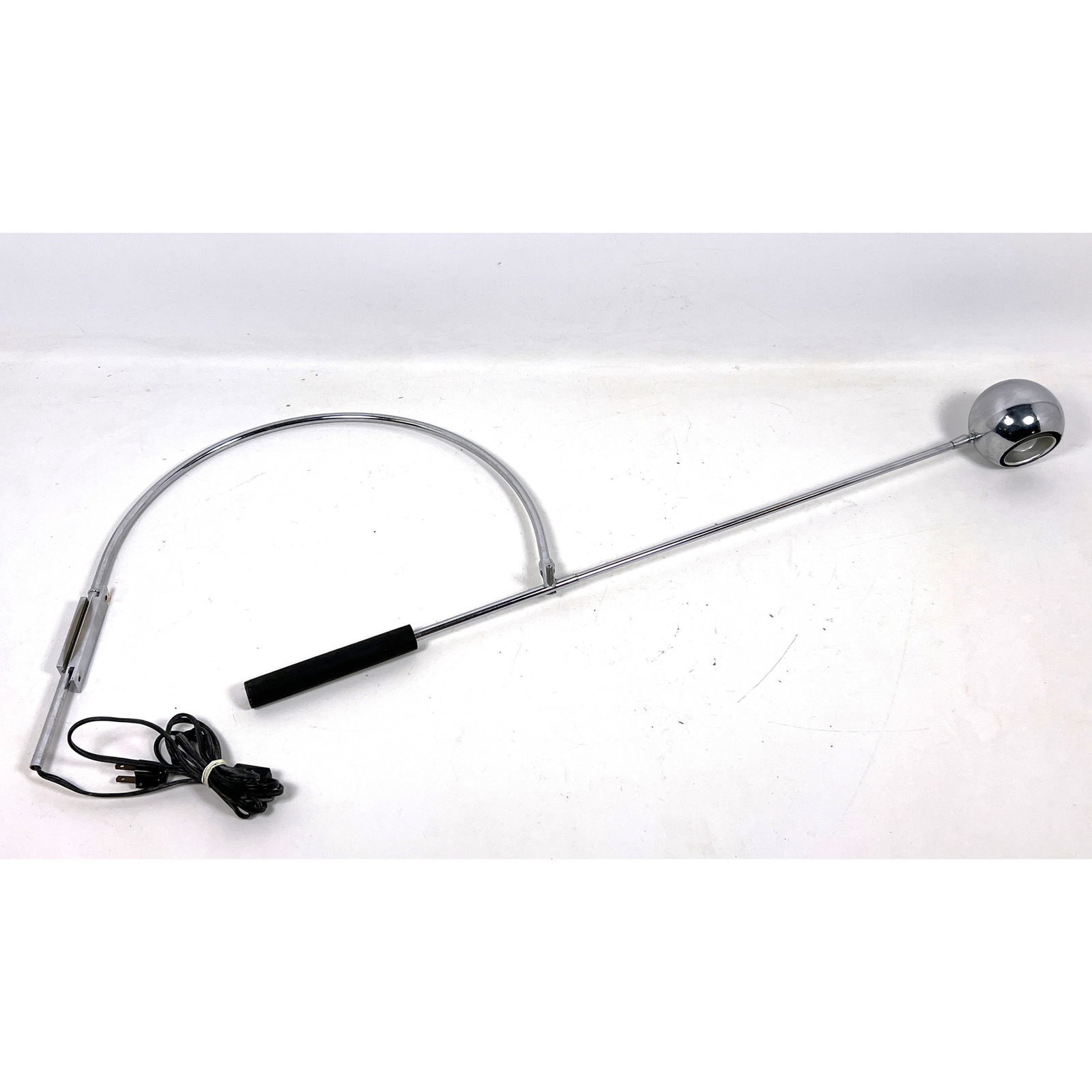 Robert Sonneman Orbiter Chrome Wall Lamp with Bracket. Wall Sconce. (1 of 10)