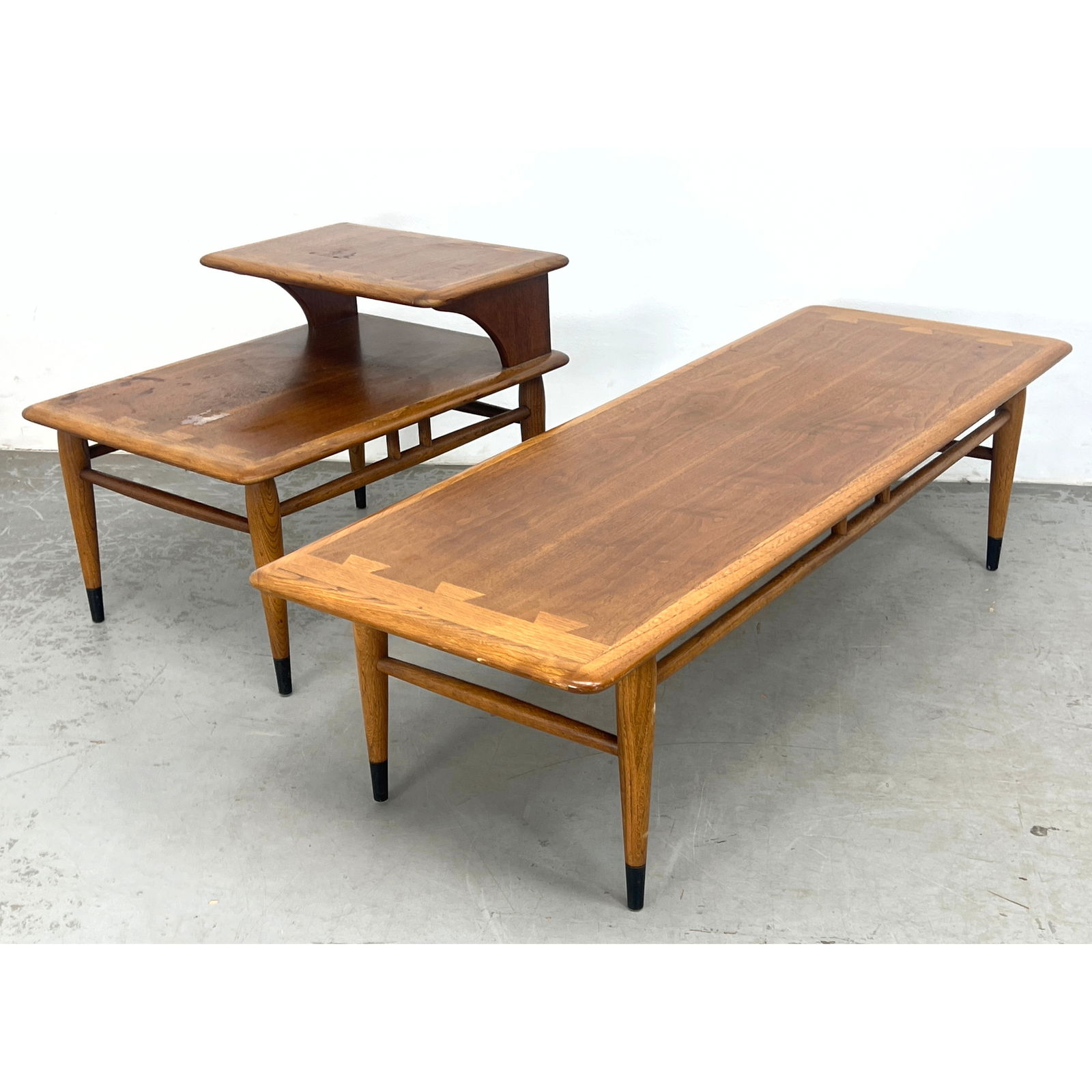 2pcs LANE Acclaim American Modern Walnut Tables. Andre Bus. (1 of 14)