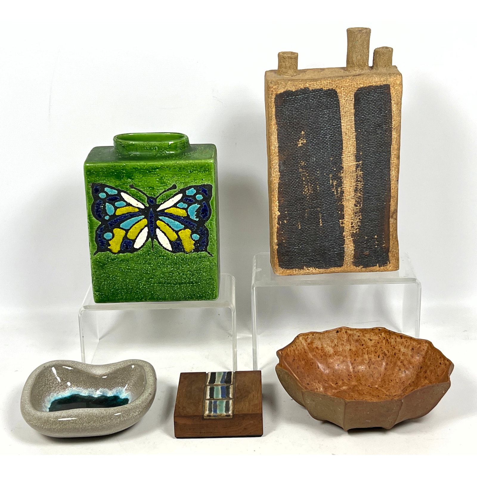5pcs Pottery. Rosenthal Netter Italian Pottery Butterfly Vase, Studio Slab Vase, Wood and Ceramic Co: 5pcs Pottery. Rosenthal Netter Italian Pottery Butterfly Vase, Studio Slab Vase, Wood and Ceramic Coaster, and Scalloped Edge Bowl Dimensions: Height: 8 inches, Width: 6 inches, Depth: 3.5 inches. ---