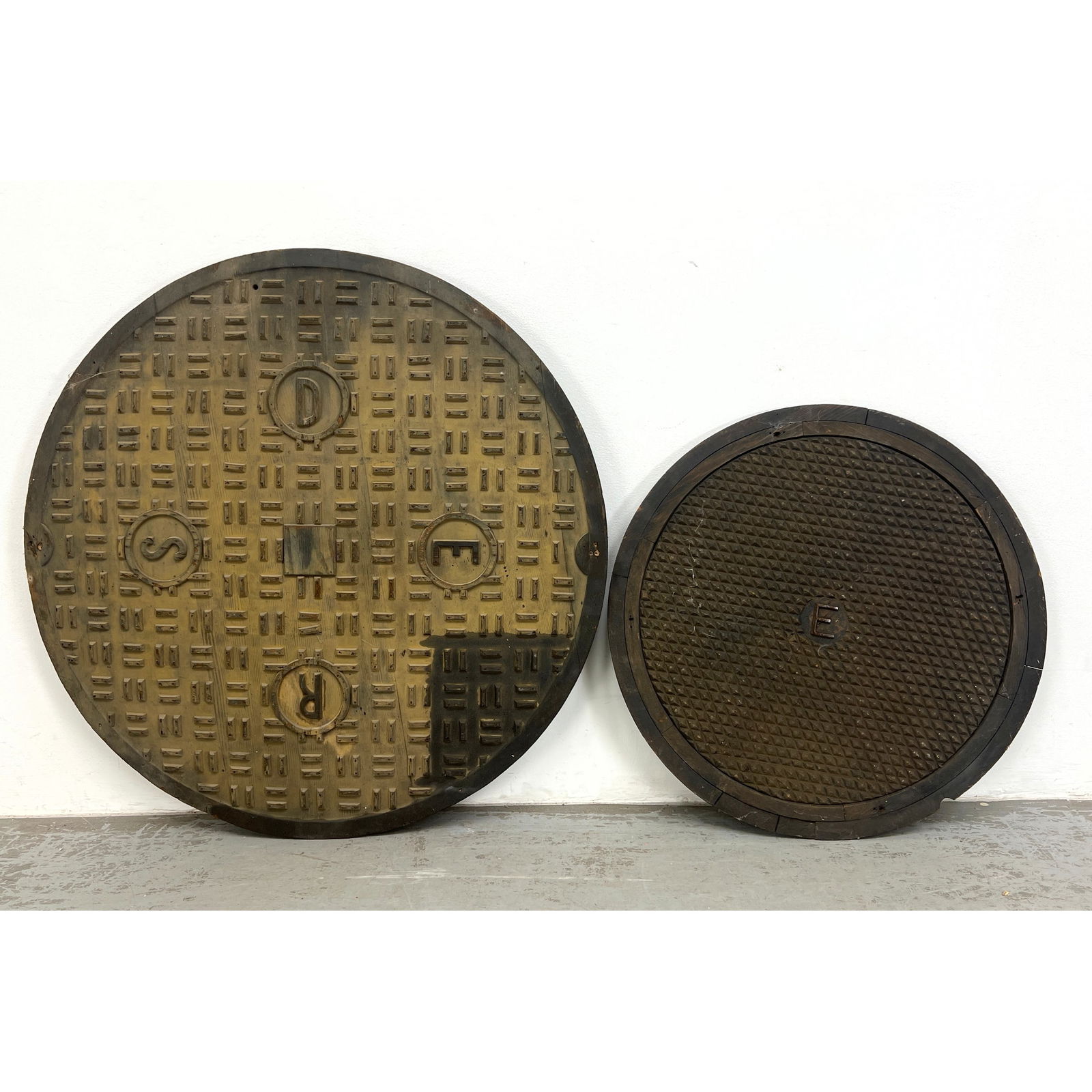 2pcs Vintage Wood Man Hole Cover Molds. (1 of 14)
