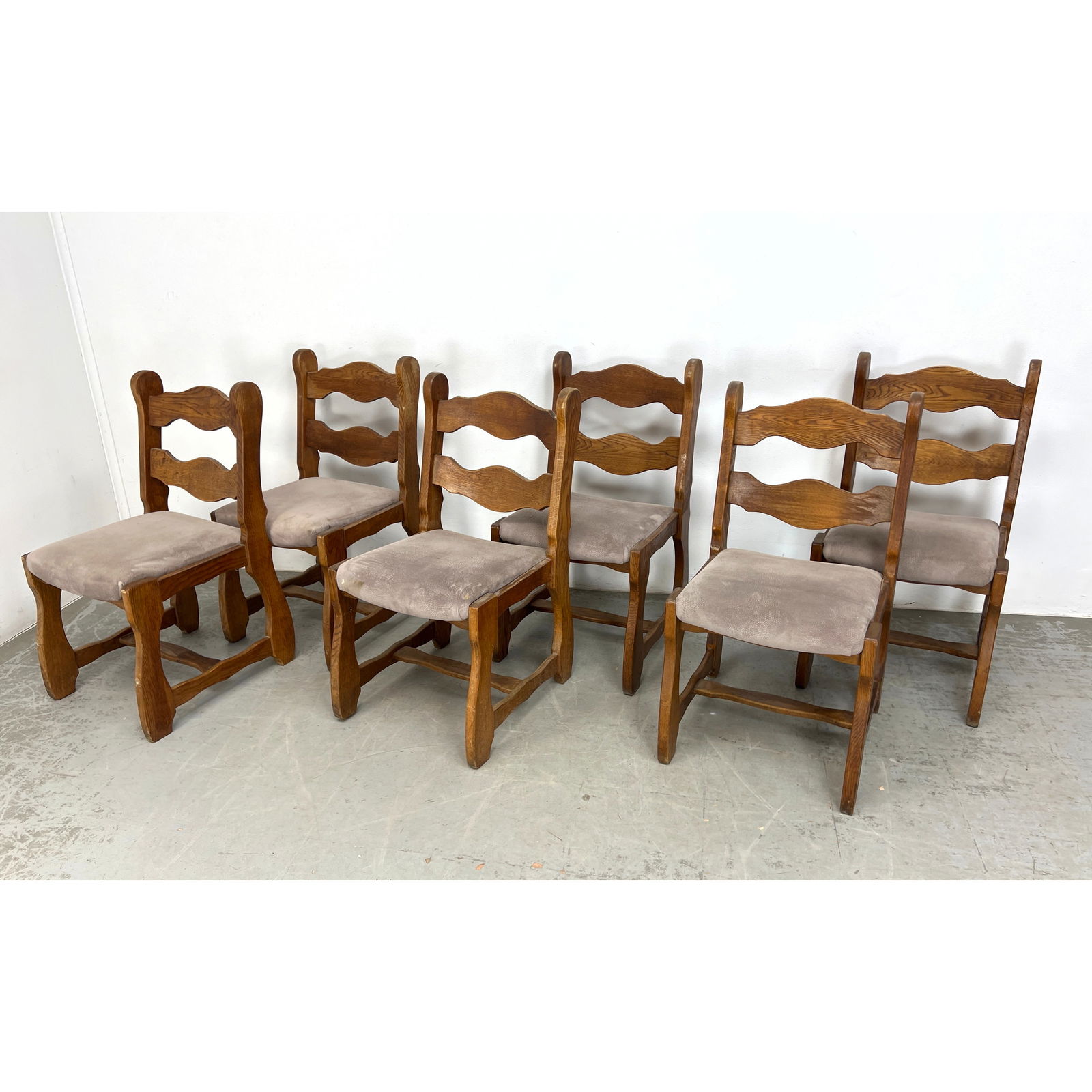 Set 6 Belgium Razor Back Dining Chairs. Heavy solid construction. Drop in seats. (1 of 13)