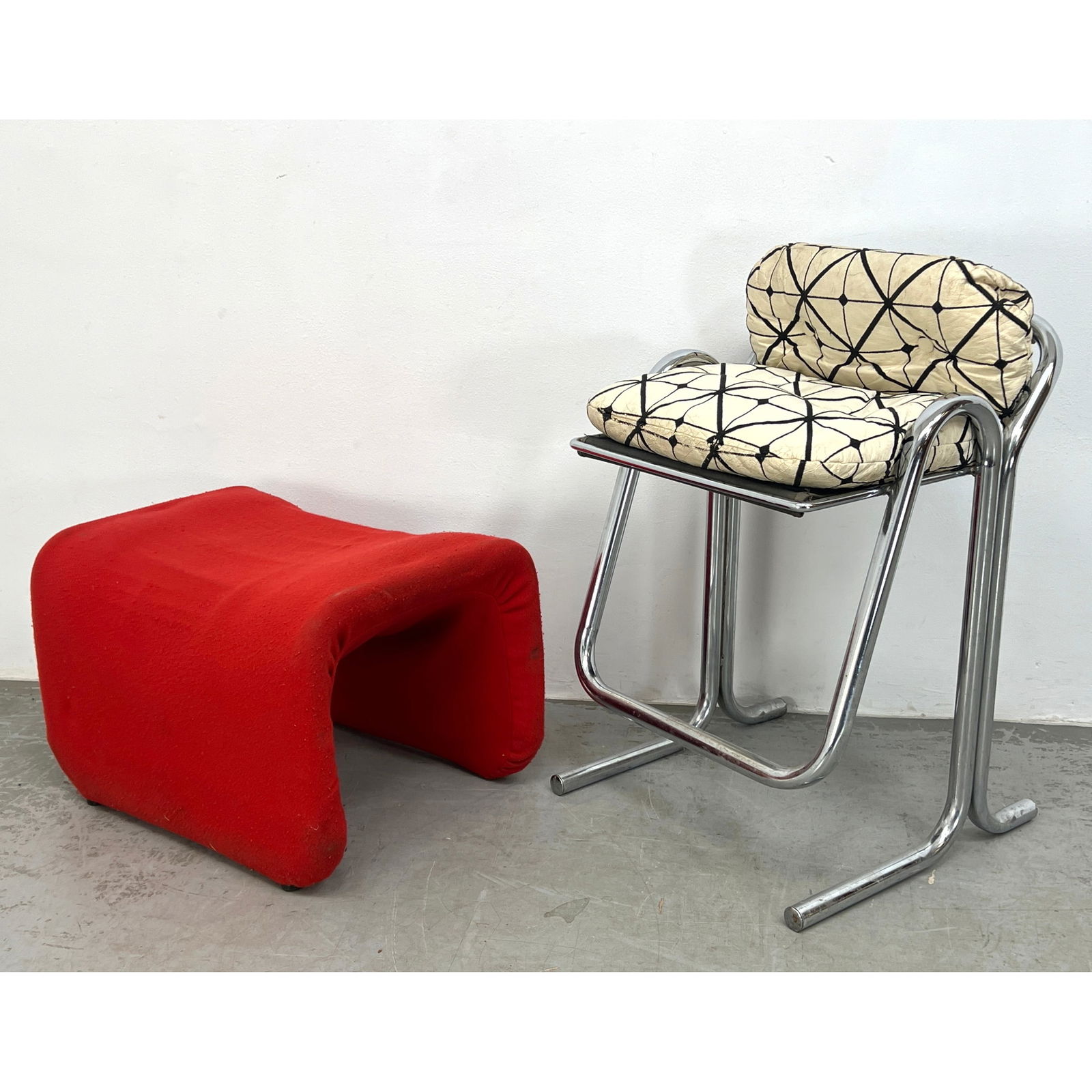 2pcs Mid Century Modern Jerry Johnson Bar Stool and Olivier Mourgue Style bench Stool. (1 of 12)