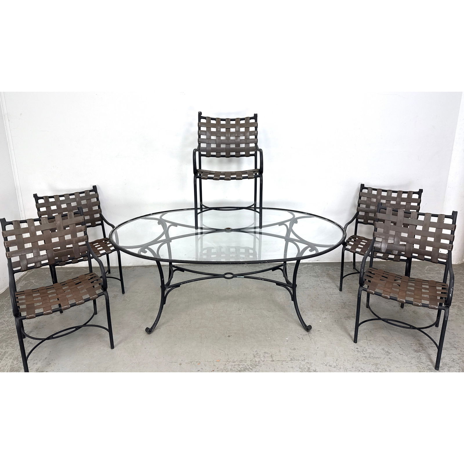 Brown Jordan Outdoor Garden Patio Set. Table and 5 Chairs. (1 of 10)