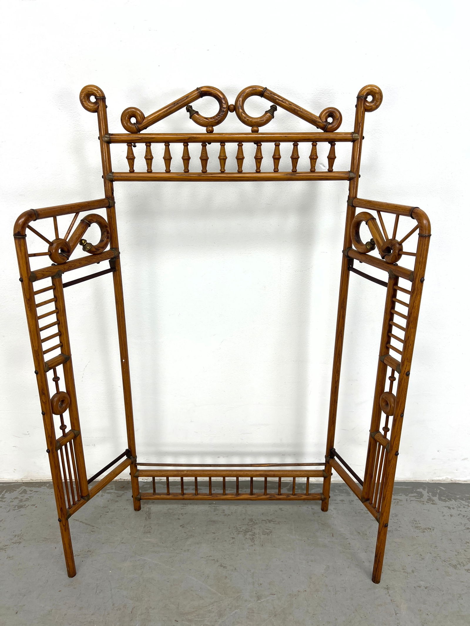 Victorian Aesthetic Movement folding Fire Screen Frame. (1 of 7)