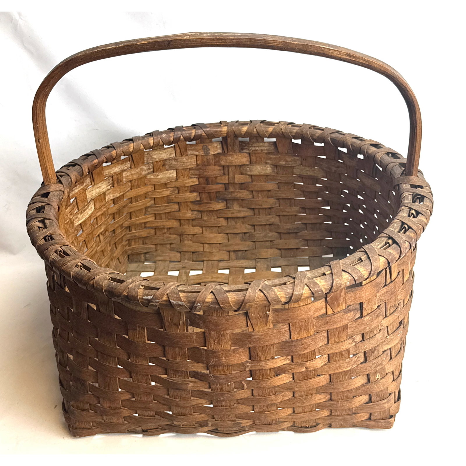 Early American split ash Gathering Basket. (1 of 11)