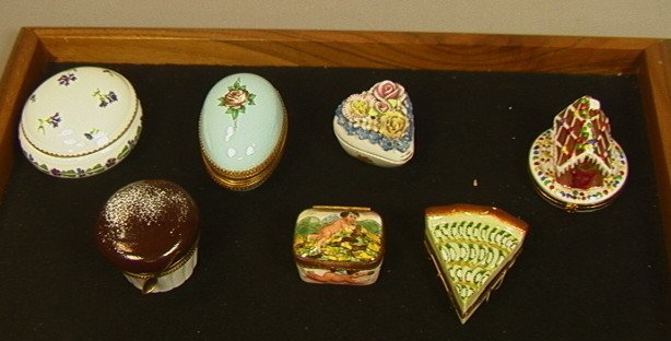 Lot 7pc Porcelain Hinged Boxes. Five PHBs. Two li: Lot 7pc Porcelain Hinged Boxes. Five PHBs. Two lidded porcelain boxes: Limoges & Elfinware Germany. 7 Pcs-- Dimensions: --- US Shipping charge: $14