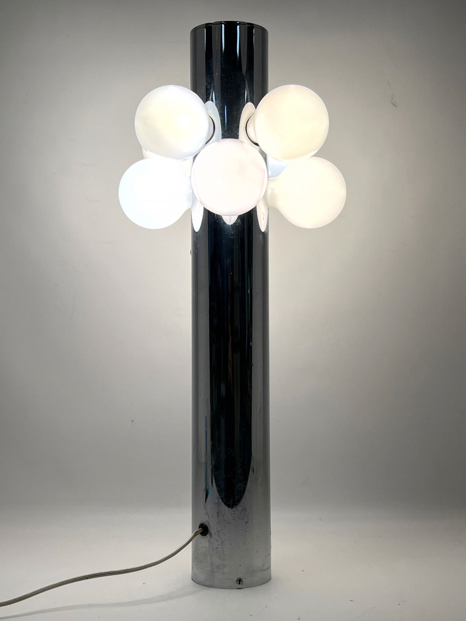 Robert Sonneman Attributed Column Table Lamp. Chrome - 4