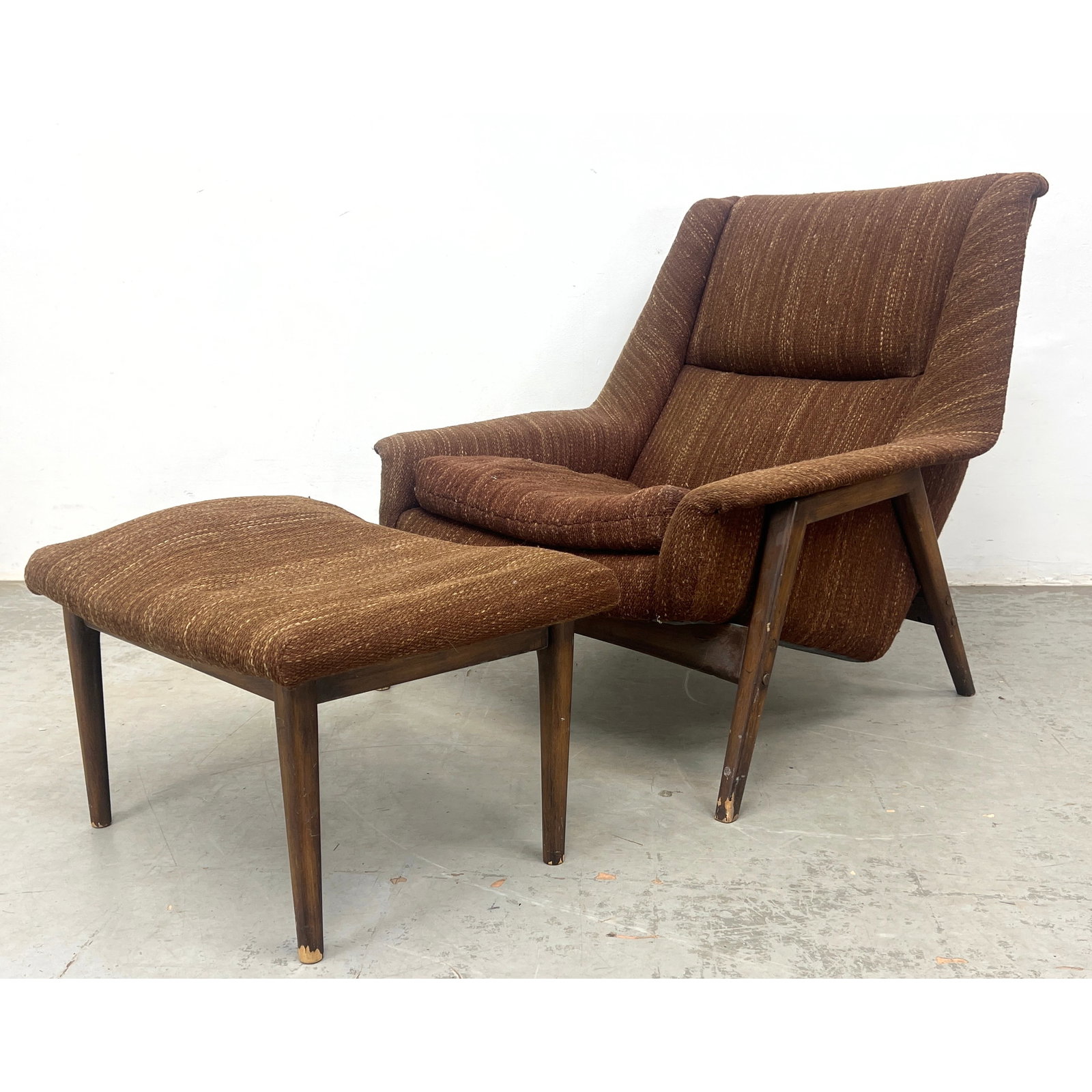 Folke Ohlsson for Dux Lounge Chair and Ottoman. Lumpy Foam. (1 of 14)