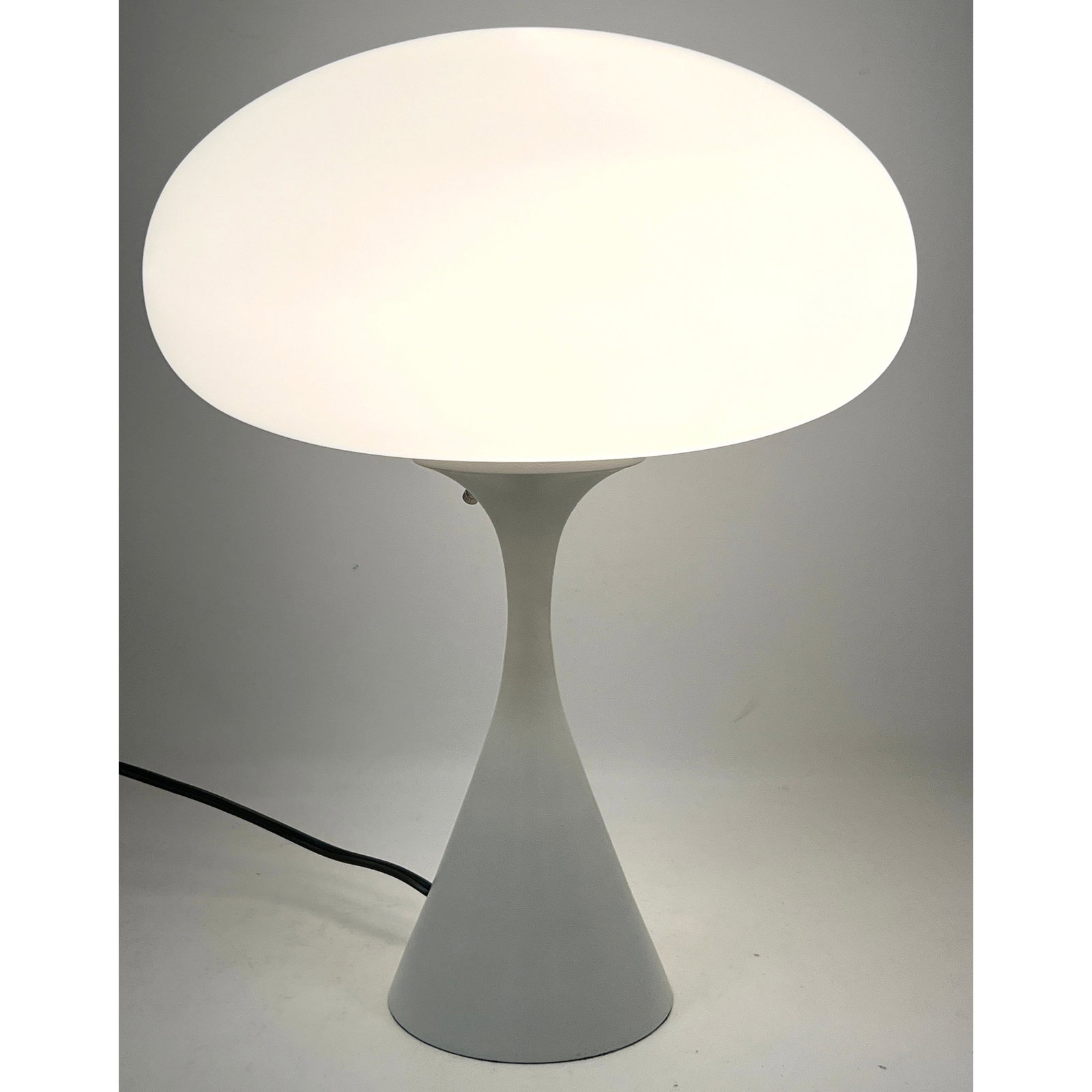 DESIGNLINE White Enamel Base Glass Mushroom Shade Table Lamp. Paper Label. StemLite. Contemporary Li (1 of 11)