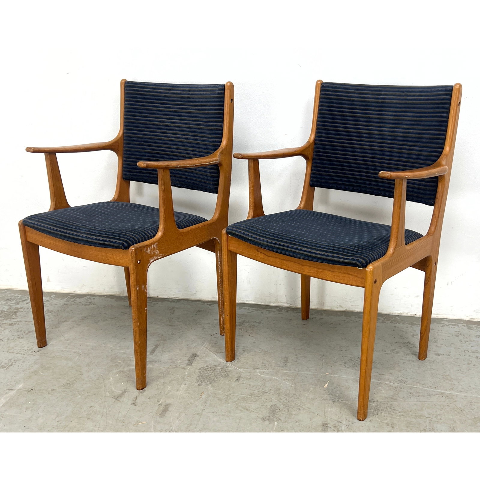 Pair Johannes Andersen Teak Armchairs. (1 of 11)