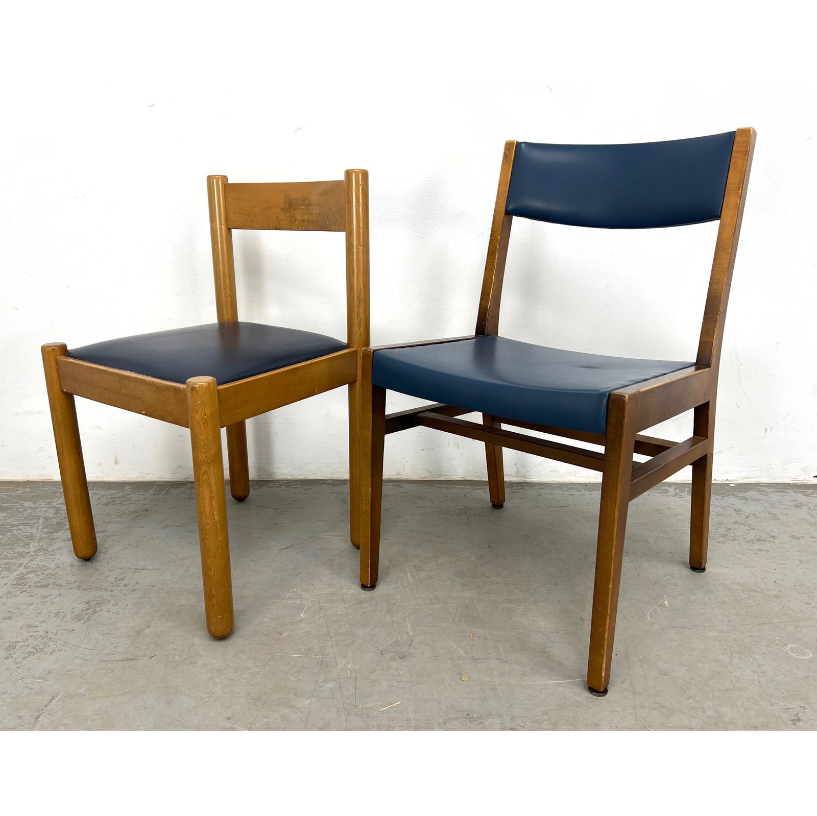2pcs Mid Century Modern Side Chairs. Italy etc. (1 of 9)
