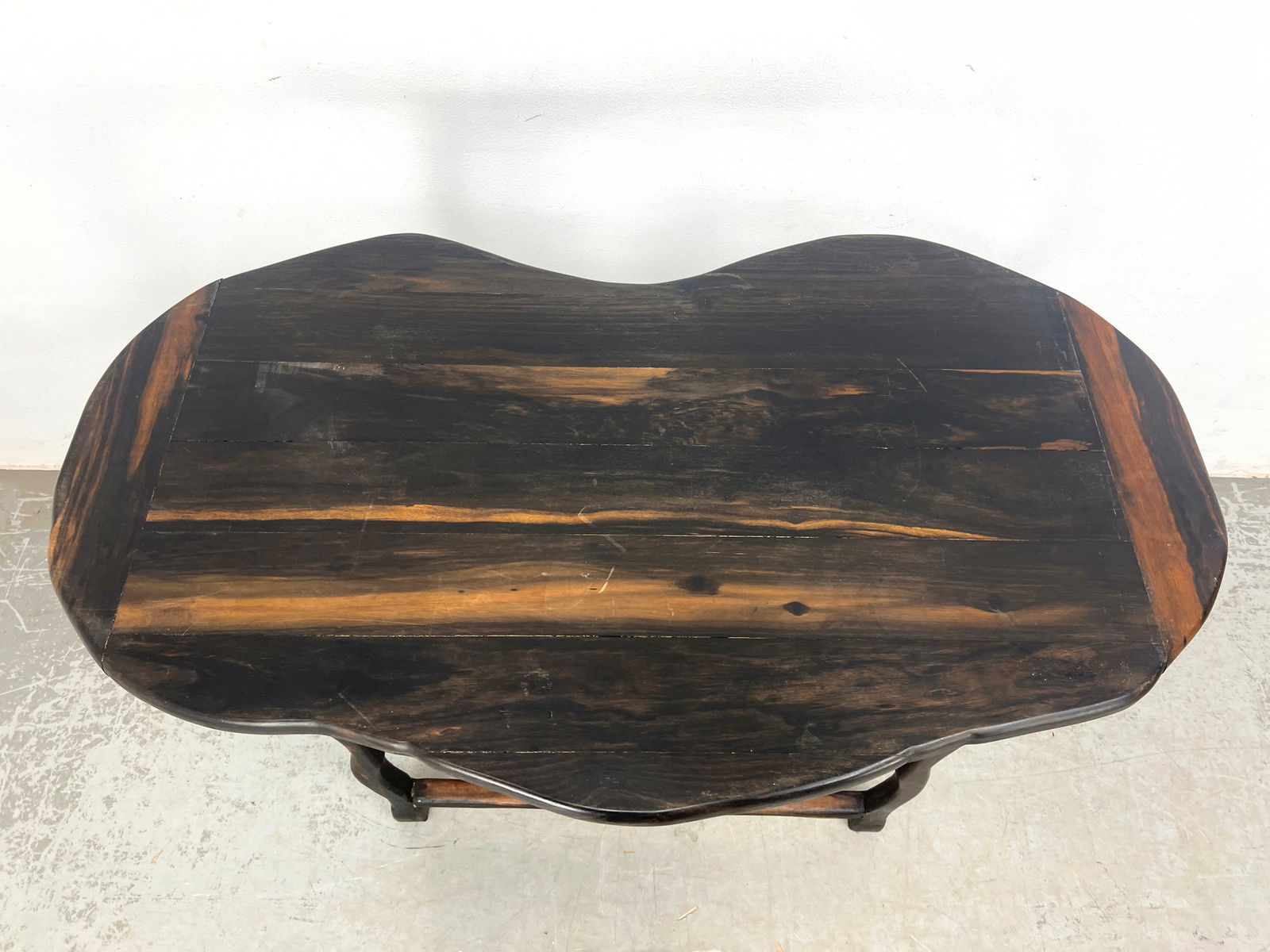 Custom Studio Made Biomorphic Top Occasional Table. Undulating legs. - 3