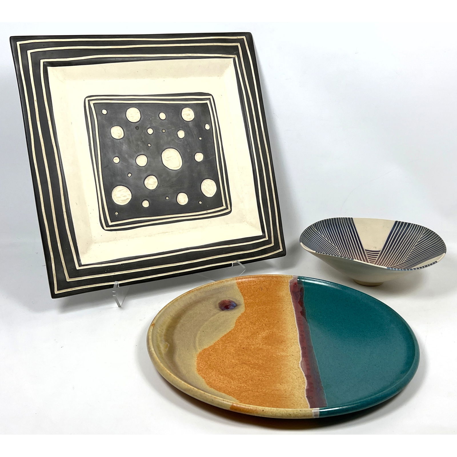 3pcs Studio Art Pottery. Large sqaure dish, bowls, All signed. (1 of 16)