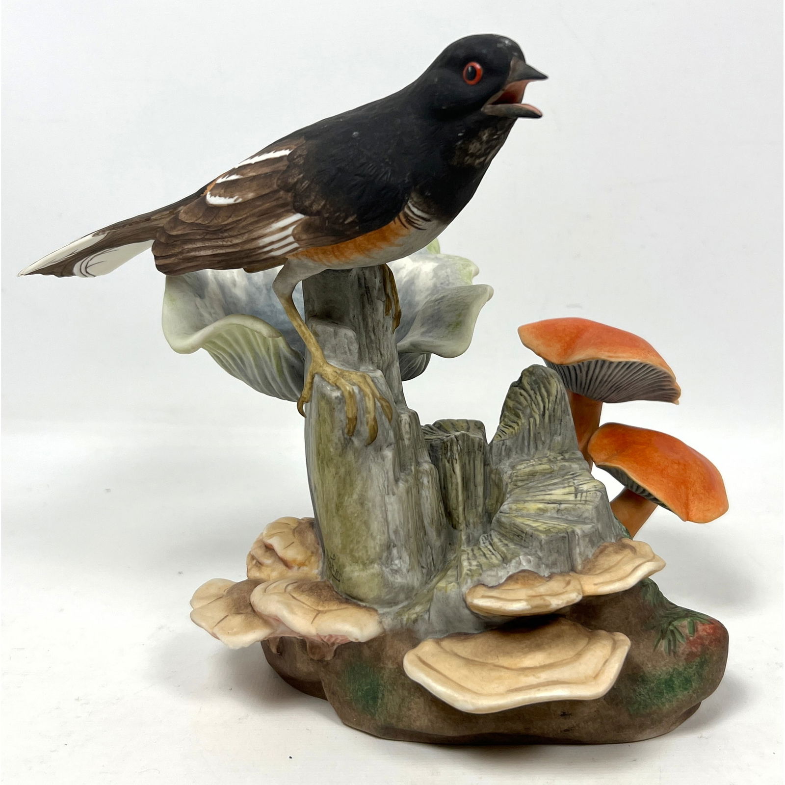 BOEHM Porcelain Figural Bird Sculpture. 'Towhee' (Pipilo erythrophthalmus). This limited edition scu (1 of 8)