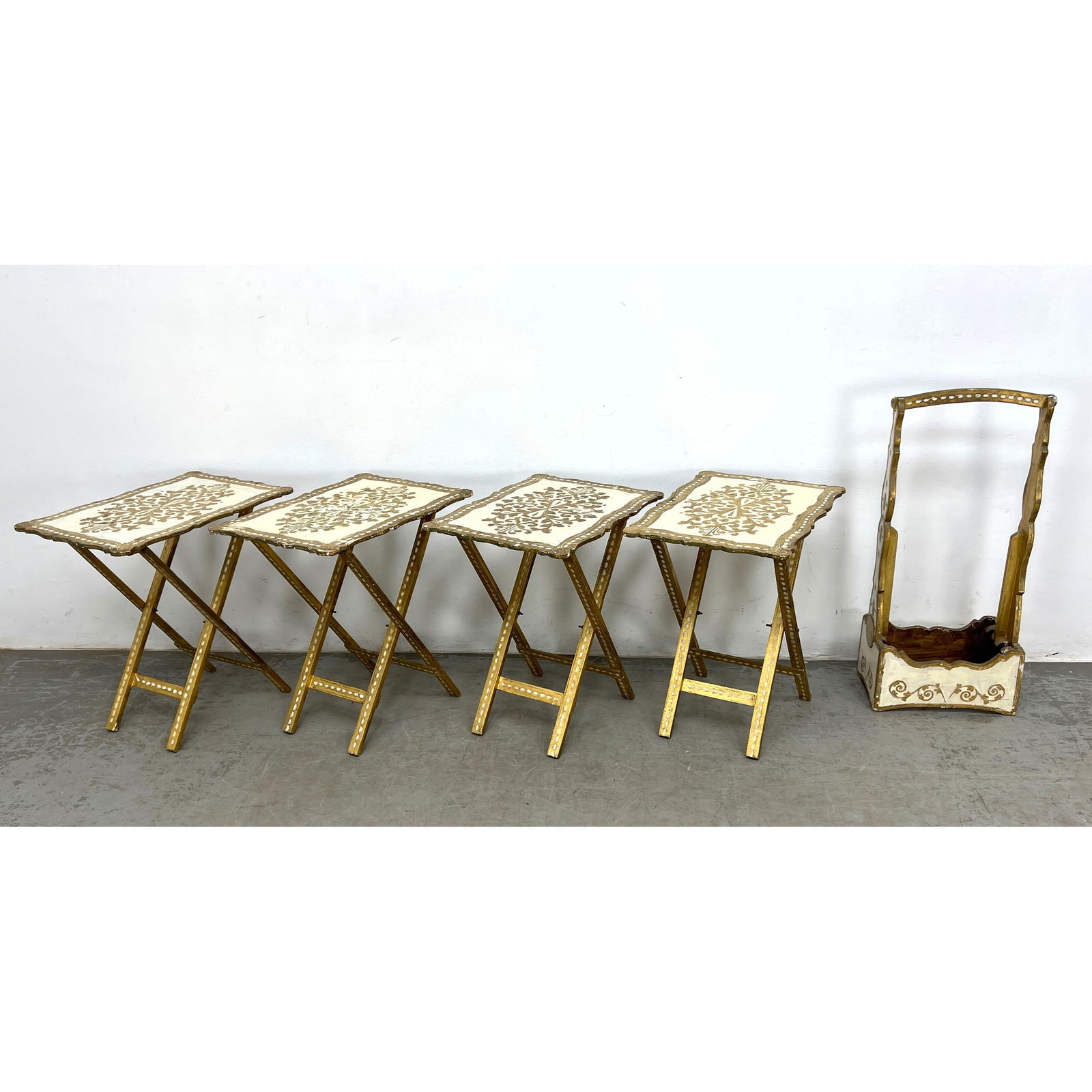Set 4 Florentine style Paint Decorated Folding Dinner Trays. With Stand. Highly Decorated. (1 of 10)