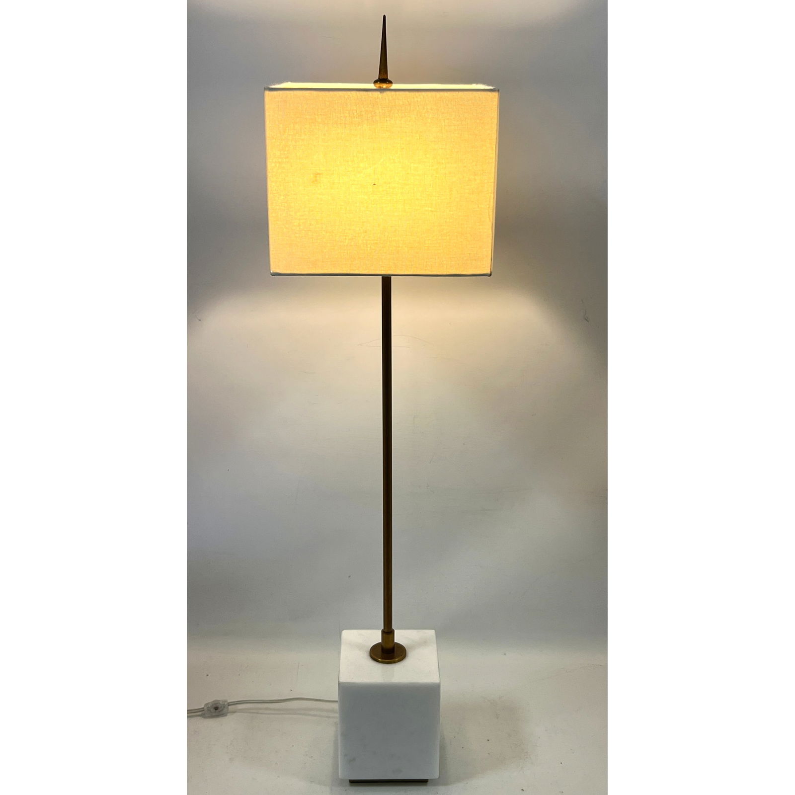 Currey and Company brass and marble table lamp. Contemporary Lighting. (1 of 11)