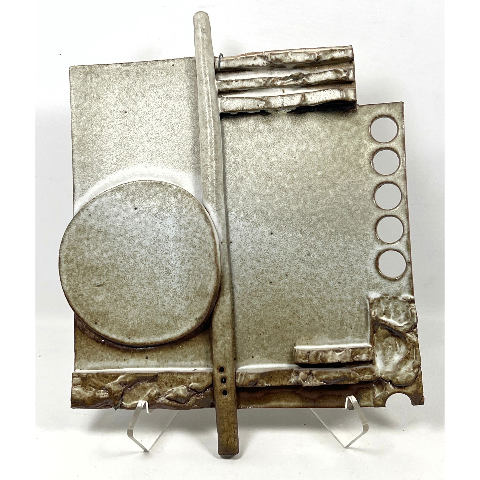 Kathy and Bill Lair Pottery wall Plaque. Kirby's Mill Pottery. Stoneware.: Kathy and Bill Lair Pottery wall Plaque. Kirby's Mill Pottery. Stoneware. Dimensions: Height: 17.25 inches, Width: 13.5 inches, Depth: 1 inches. --- US Packing and Shipping charge: In house shipping a