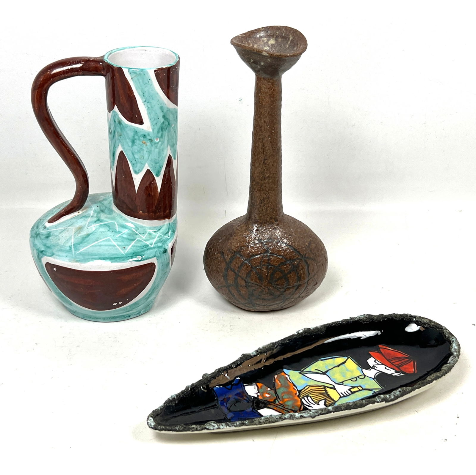 3pcs Italian Pottery. Capri painted dish, Stoneware vase, Painted ewer.: 3pcs Italian Pottery. Capri painted dish, Stoneware vase, Painted ewer. Dimensions: Height: 10 inches, Width: 4.5 inches, Depth: 4.5 inches. - Additional Dimensions: Dish H: 4 inches, W: 11 inches, D:
