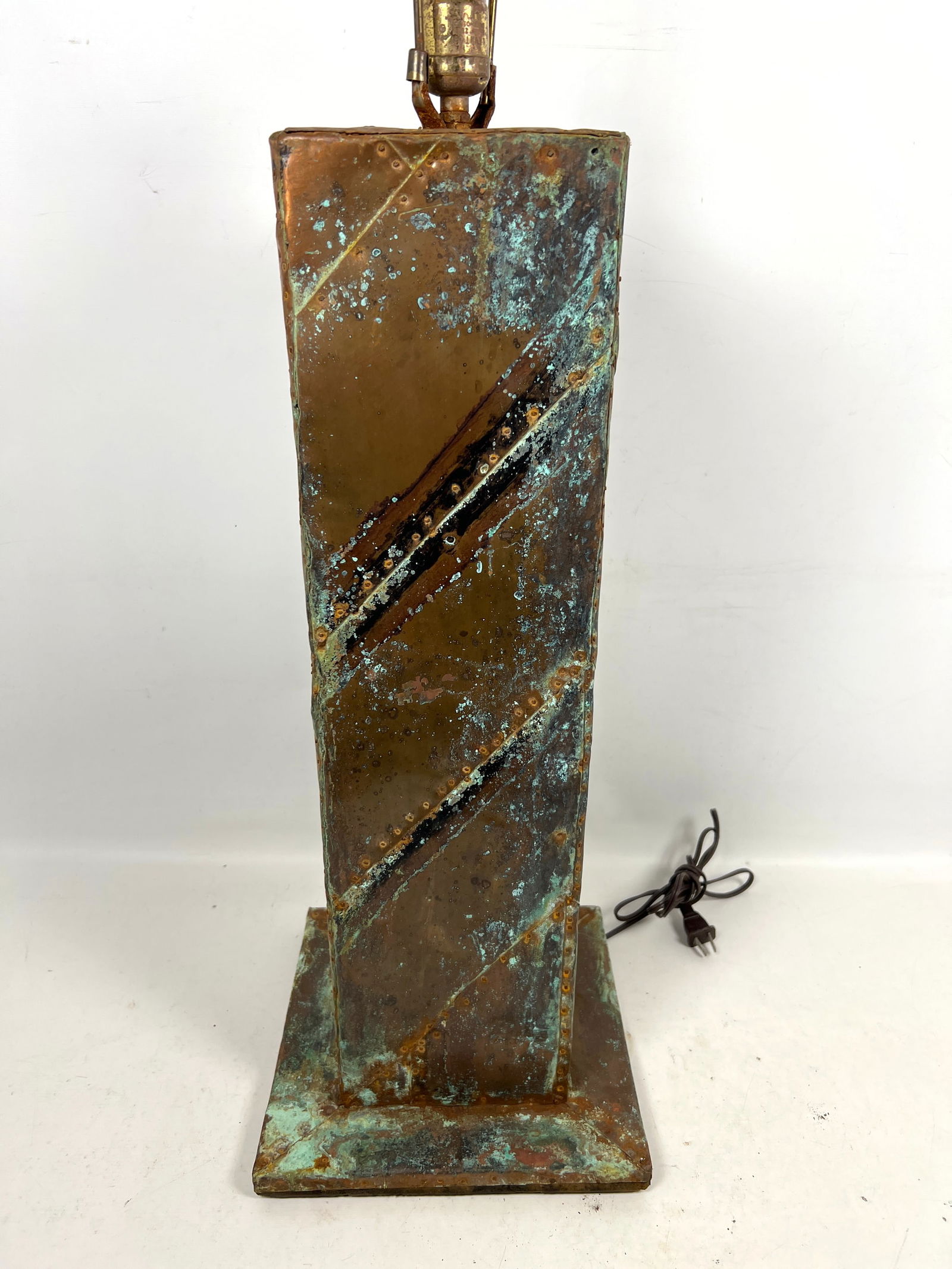 Brutalist Copper Clad Column Table Lamp. - 8