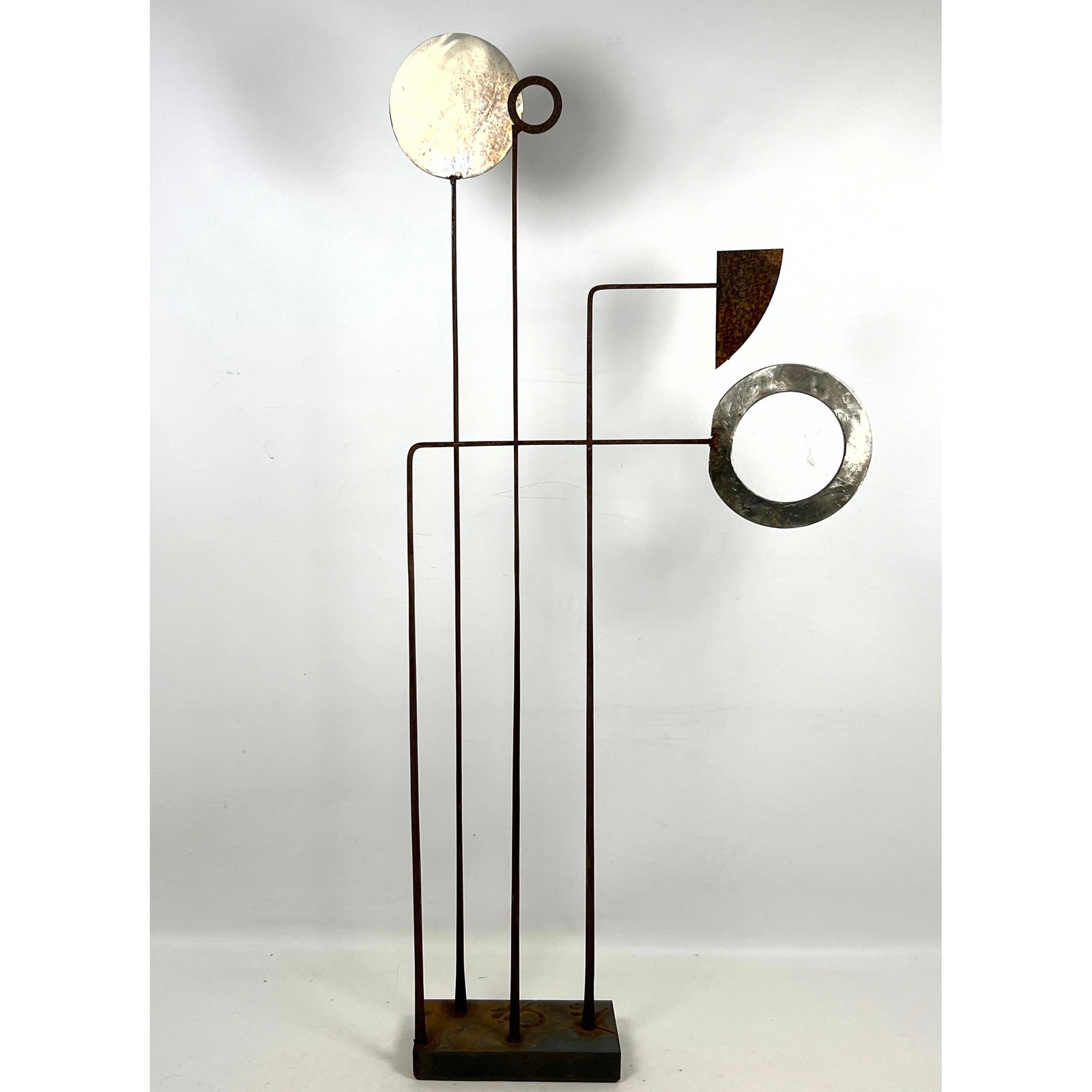 Christopher Hiltey Modernist Style Sculpture.: Christopher Hiltey Modernist Style Sculpture. Dimensions: Height: 39.25 inches, Width: 18 inches, Depth: 4 inches. ---