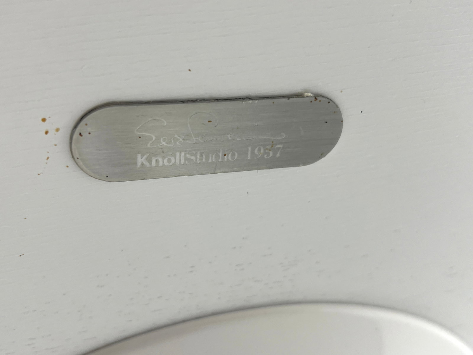 Mid Century Eero Saarinen for Knoll Studio Pedestal Dining Table. marked - 5