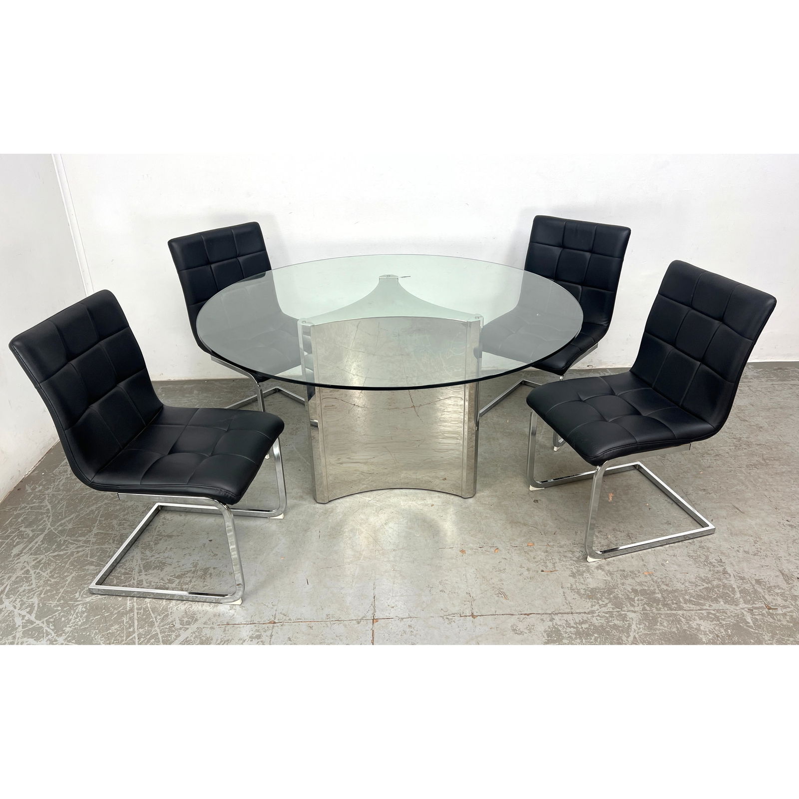 Mid Century Modern Dining Set. Chrome Pedestal Base Table Attributed to Mastercraft and 4 Vinyl Dini (1 of 12)