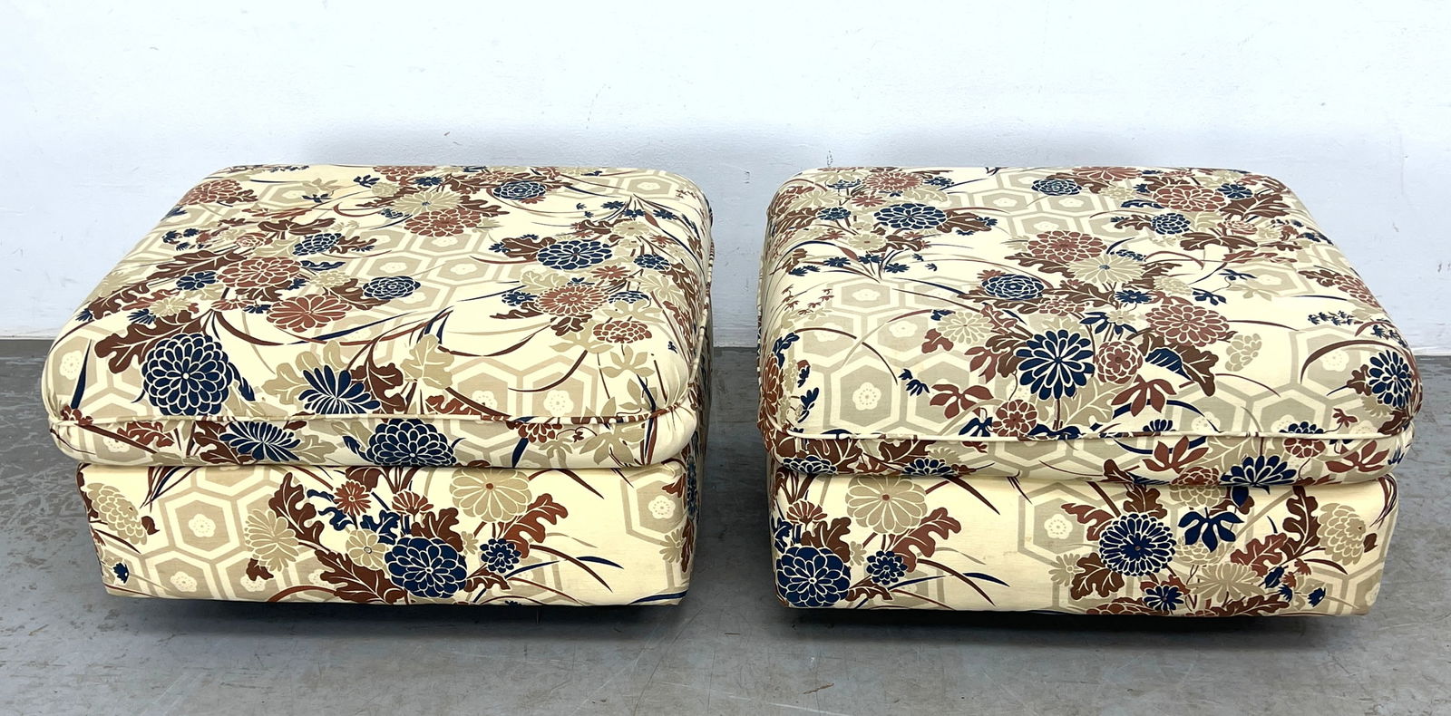 Pair Milo Baughman for Thayer Coggin Ottomans, Floral Pattern, 1970's, Labeled - 2