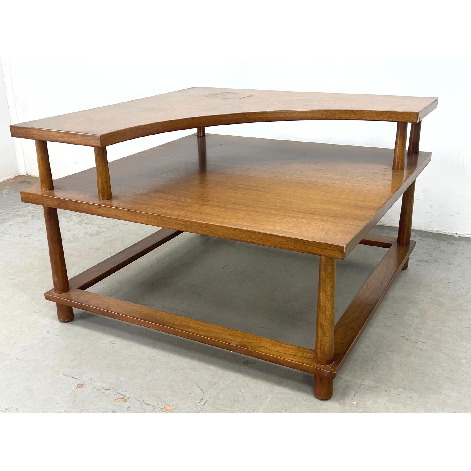 T. H. ROBSJOHN GIBBINGS Tiered Step Table. Mid Century Modern Walnut Table has Shaped Top Tier. WIDD: T. H. ROBSJOHN GIBBINGS Tiered Step Table. Mid Century Modern Walnut Table has Shaped Top Tier. WIDDICOMB Label. Dimensions: Height: 23.5 inches, Width: 36 inches, Depth: 36 inches. ---